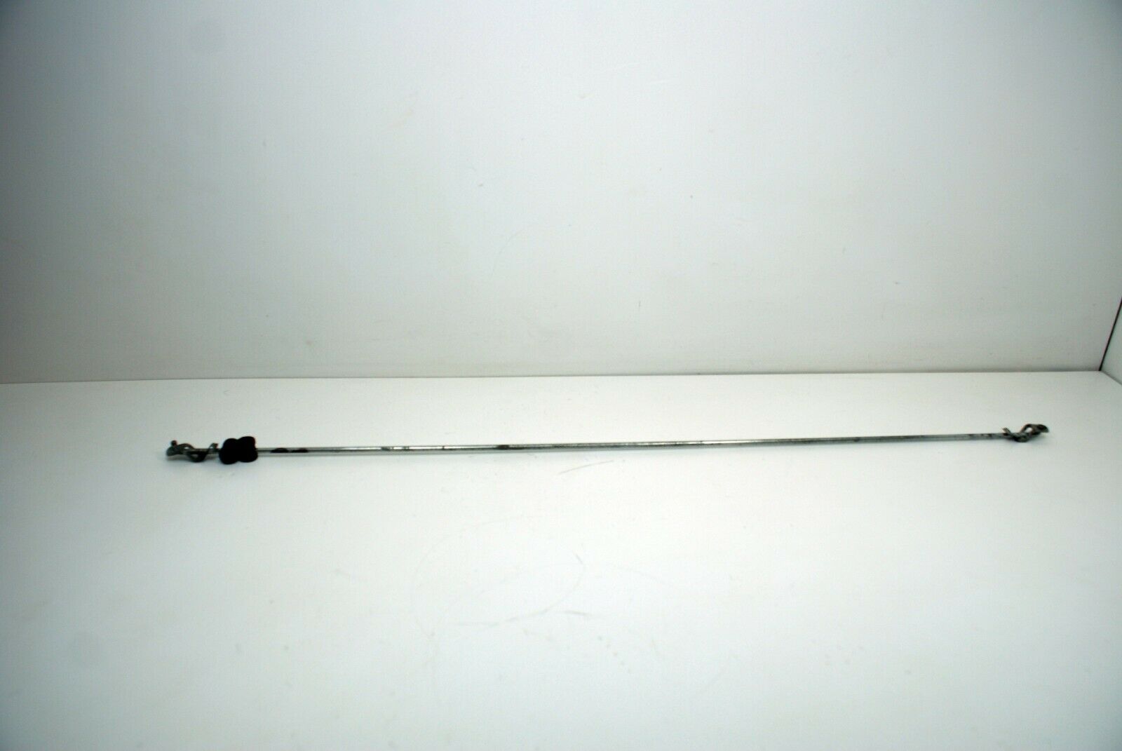 2070 Mercedes-Benz W105 219 PONTON Door Lock Control Bar Front Left