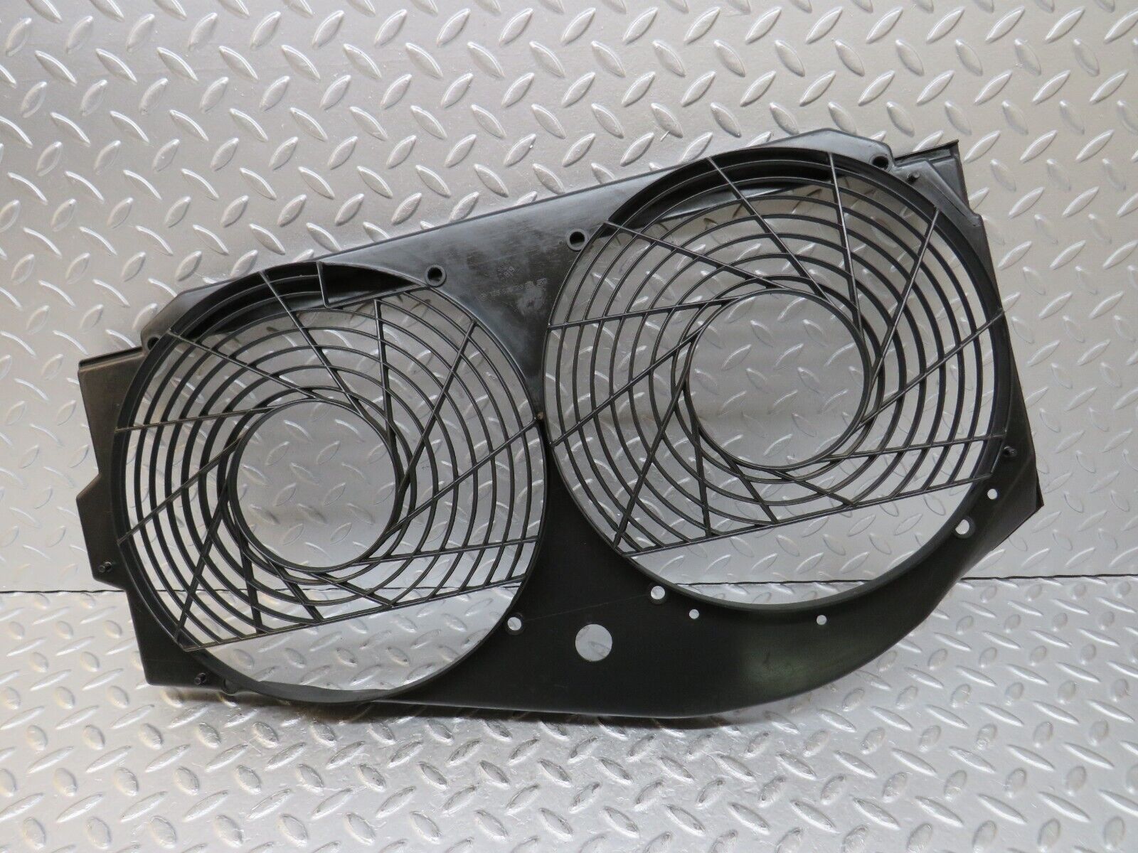 36193 Mercedes-Benz W126 420SE Radiator Fan Shroud Fan Cover 1265052355