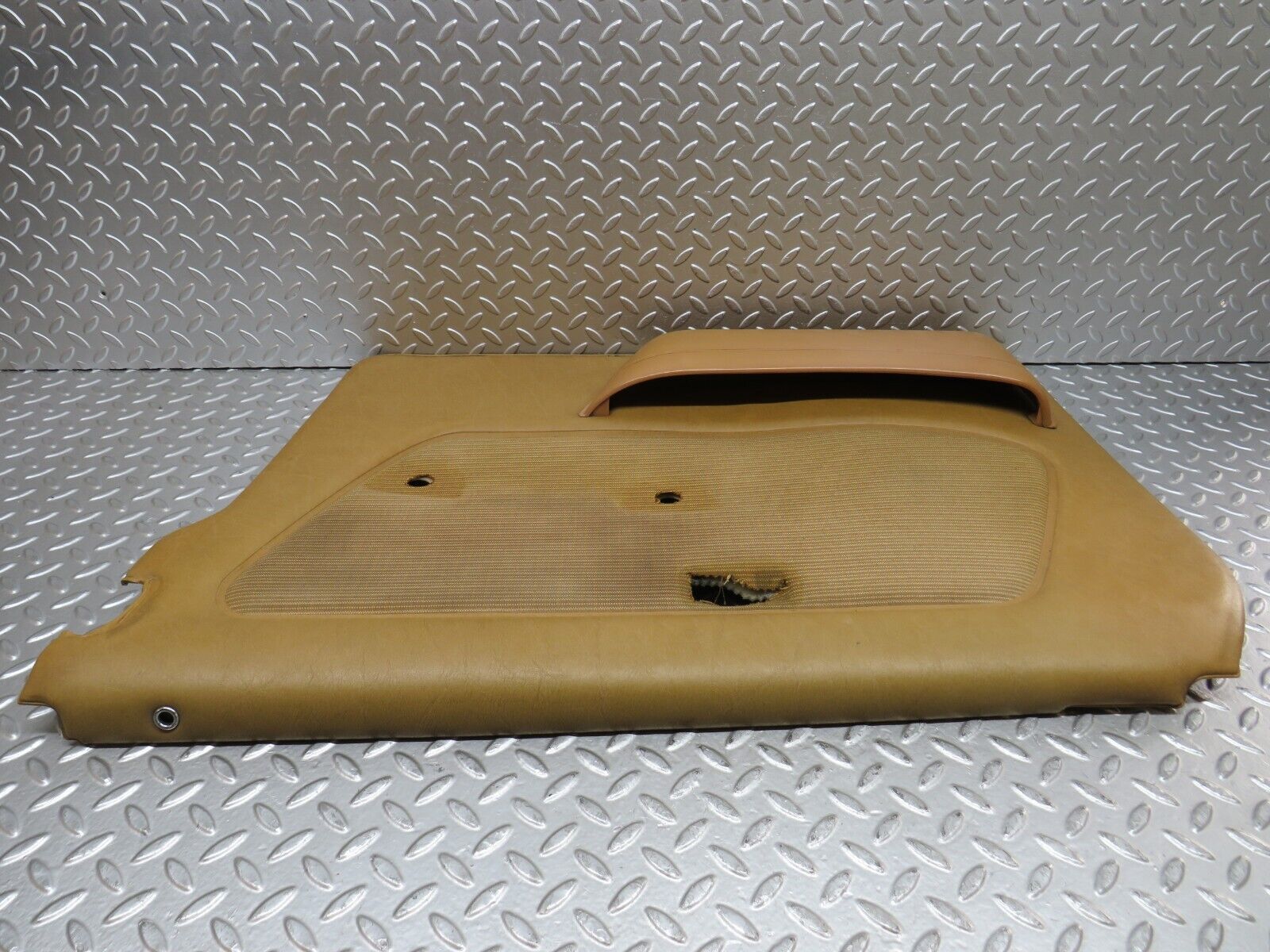 28550 Mercedes-Benz W123 230E Front Right Door Card Beige