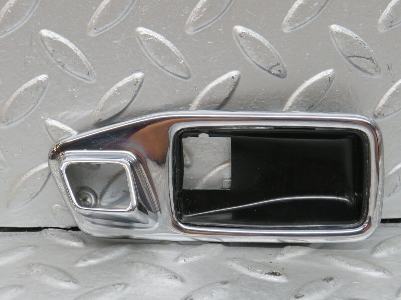 27973 Mercedes-Benz W123 280E Chrome Frame For Door Opener Right 1167660211