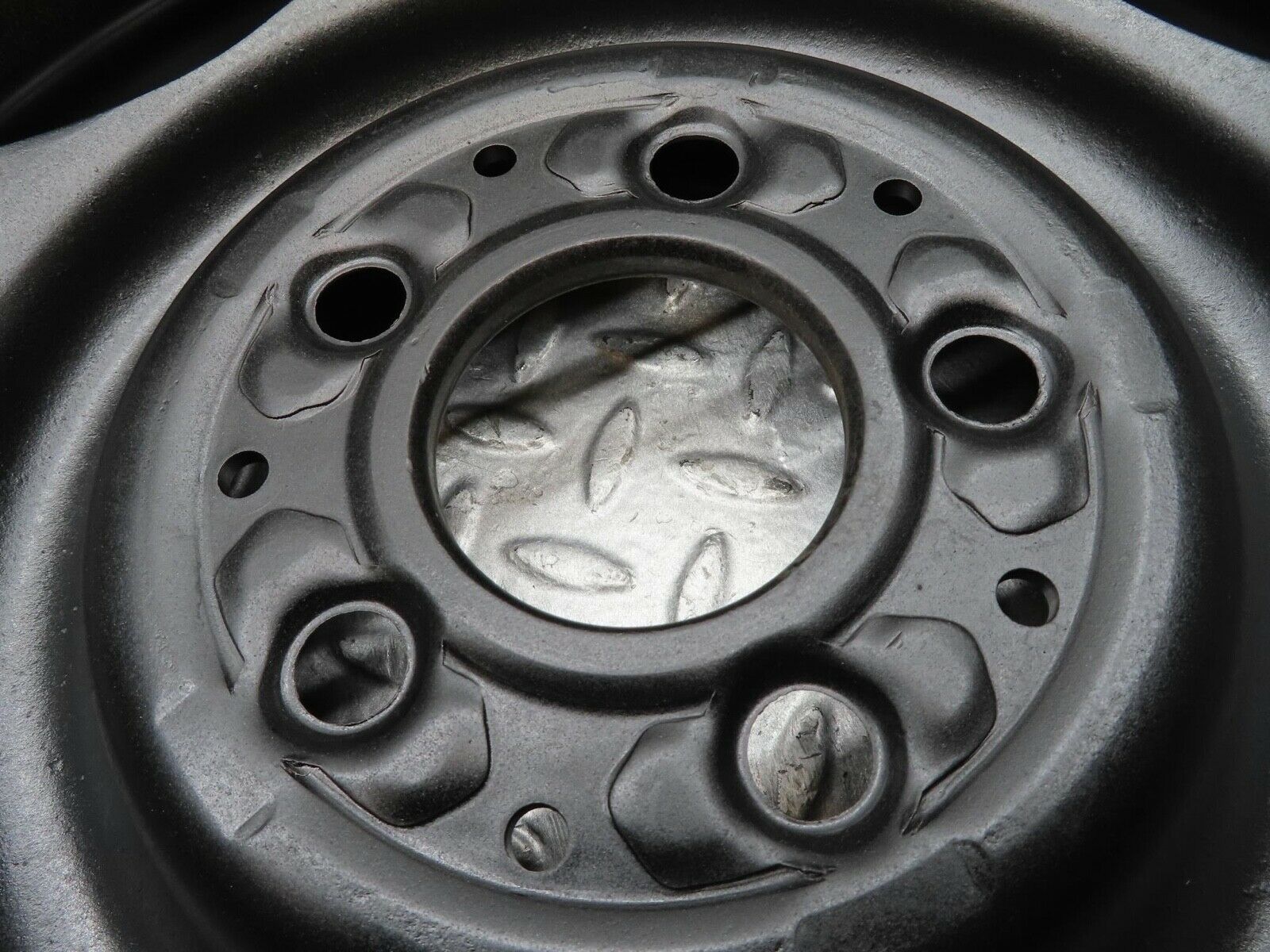 13232 Mercedes-Benz Steel Wheel 5.5Jx14H2 ET30 5x112 1234000302