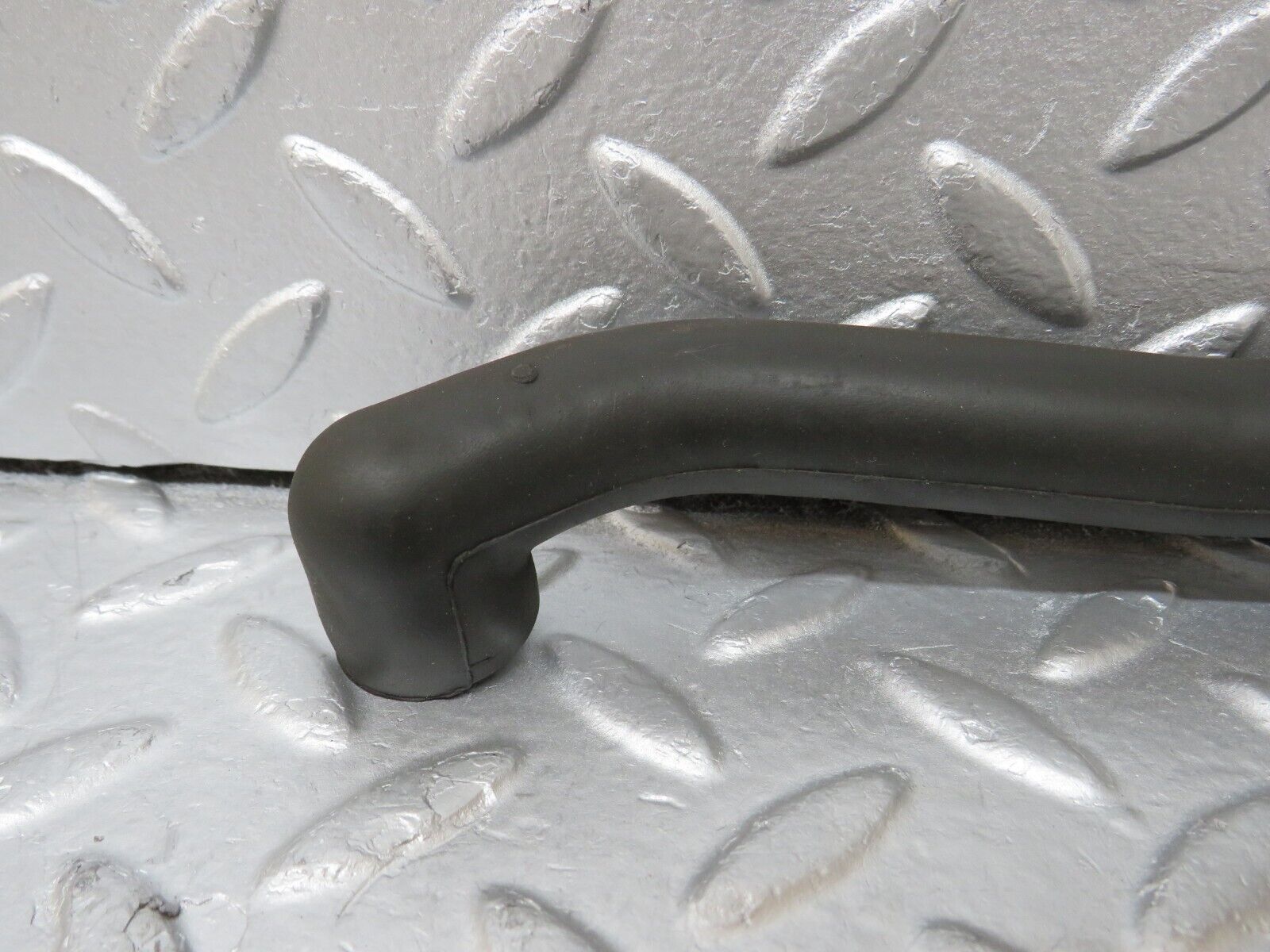 35068 Mercedes-Benz W210 320E EGR Air Pump Pipe Hose 1122380082