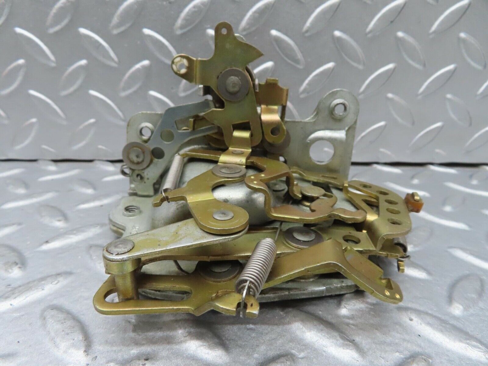 14262 Mercedes-Benz W116 350SE Rear Right Door Lock Mechanism