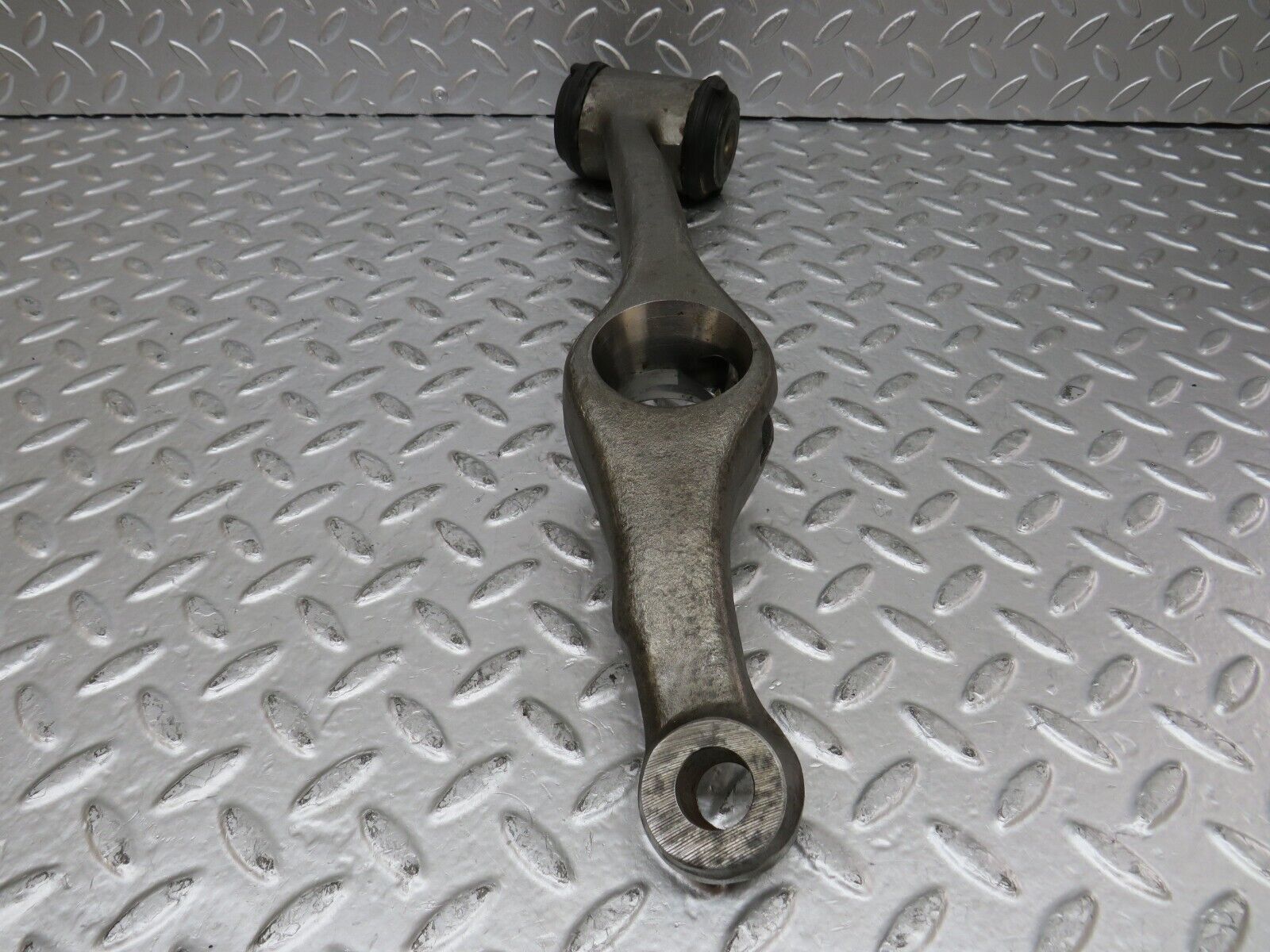 27073 Mercedes-Benz W123 280E Front Right Lower Control Arm New 23RG41CR4