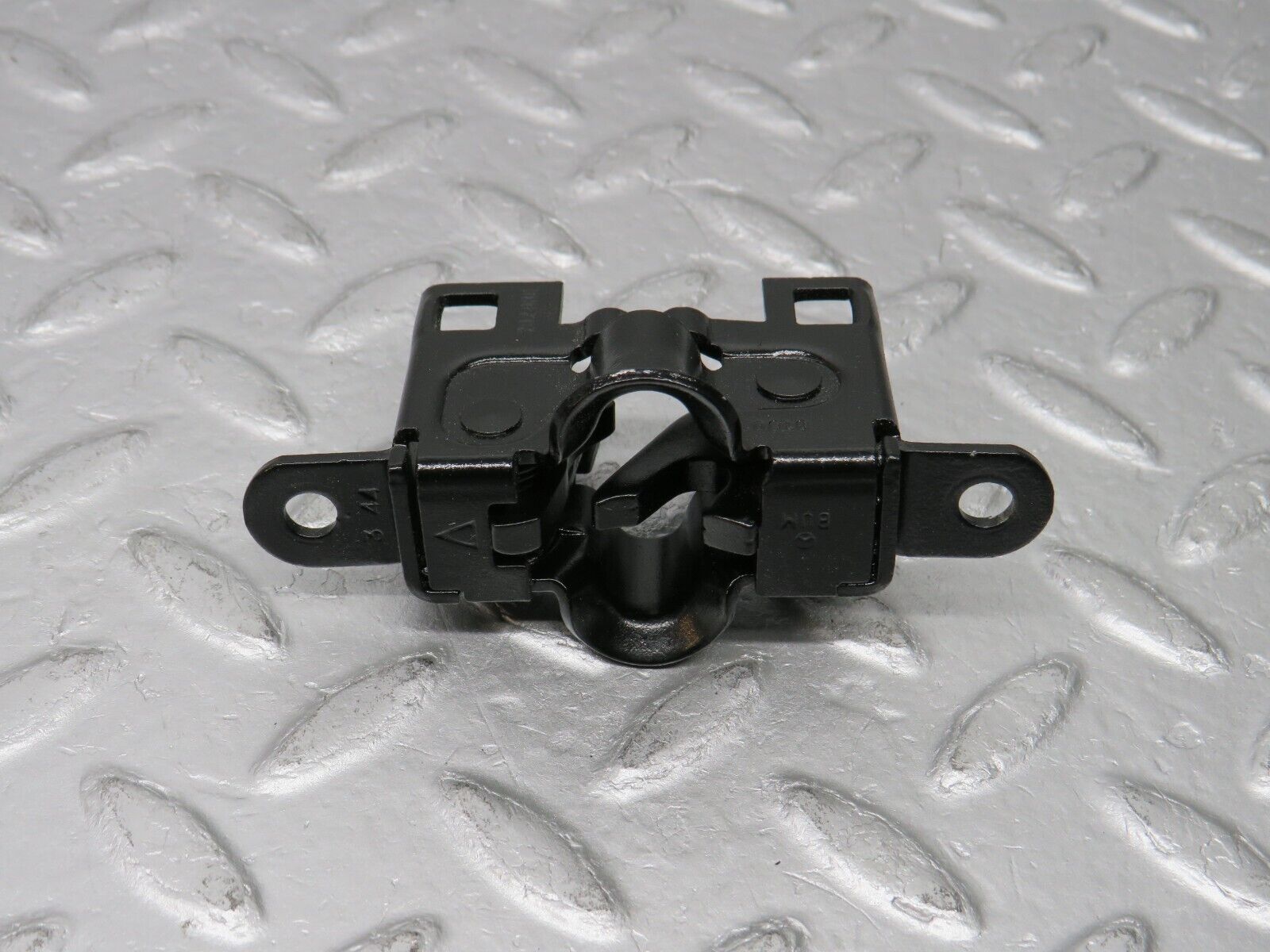 38533 Mercedes-Benz R129 280SL Coupe Bonnet Lock Latch