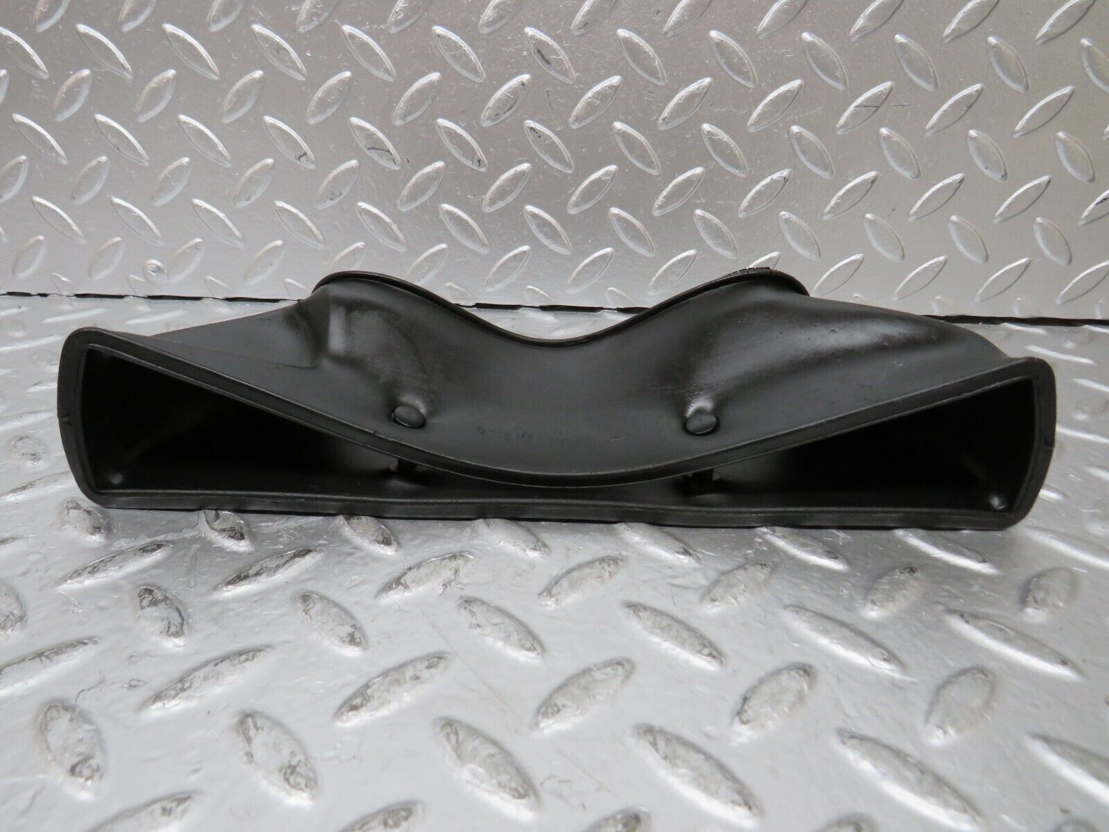 26185 Mercedes-Benz W116 450SE Heating Duct Rubber Ventilation 1168310088