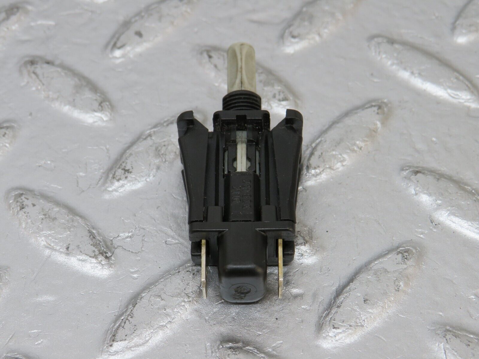 33323 Mercedes-Benz W202 C180 Door Contact Switch 2018202120