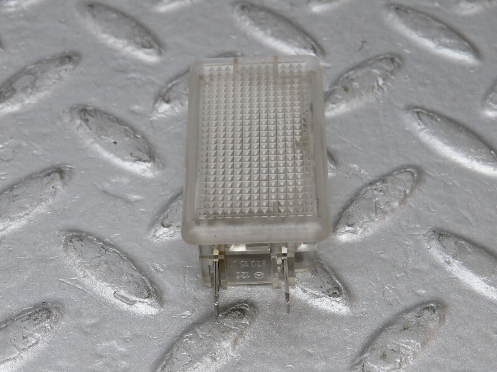 36052 Mercedes-Benz W126 420SE Glove Box Light 1268201301