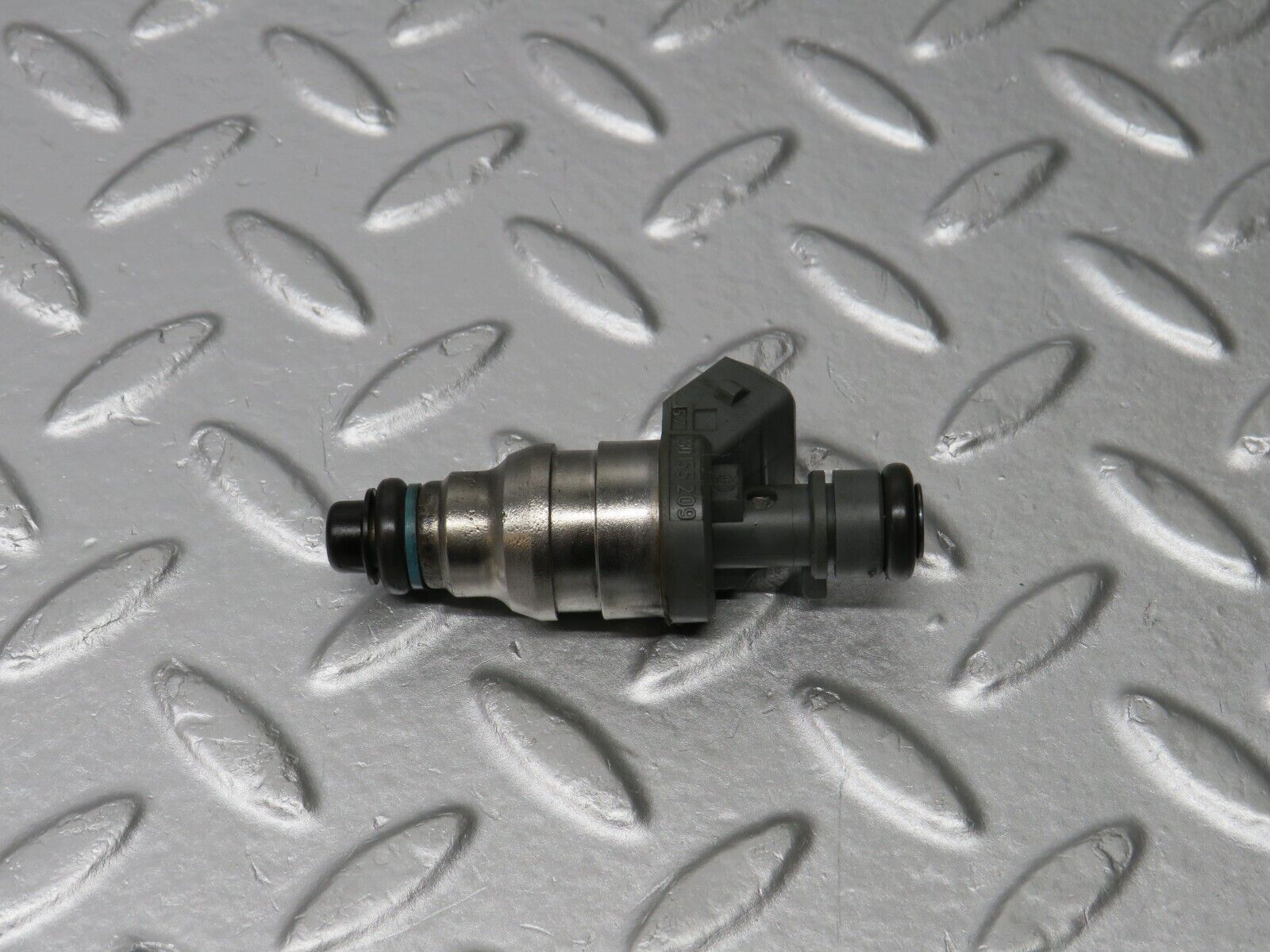 39419 Mercedes-Benz R129 320SL Coupe Fuel Injector Bosch 0000787323 0280155209