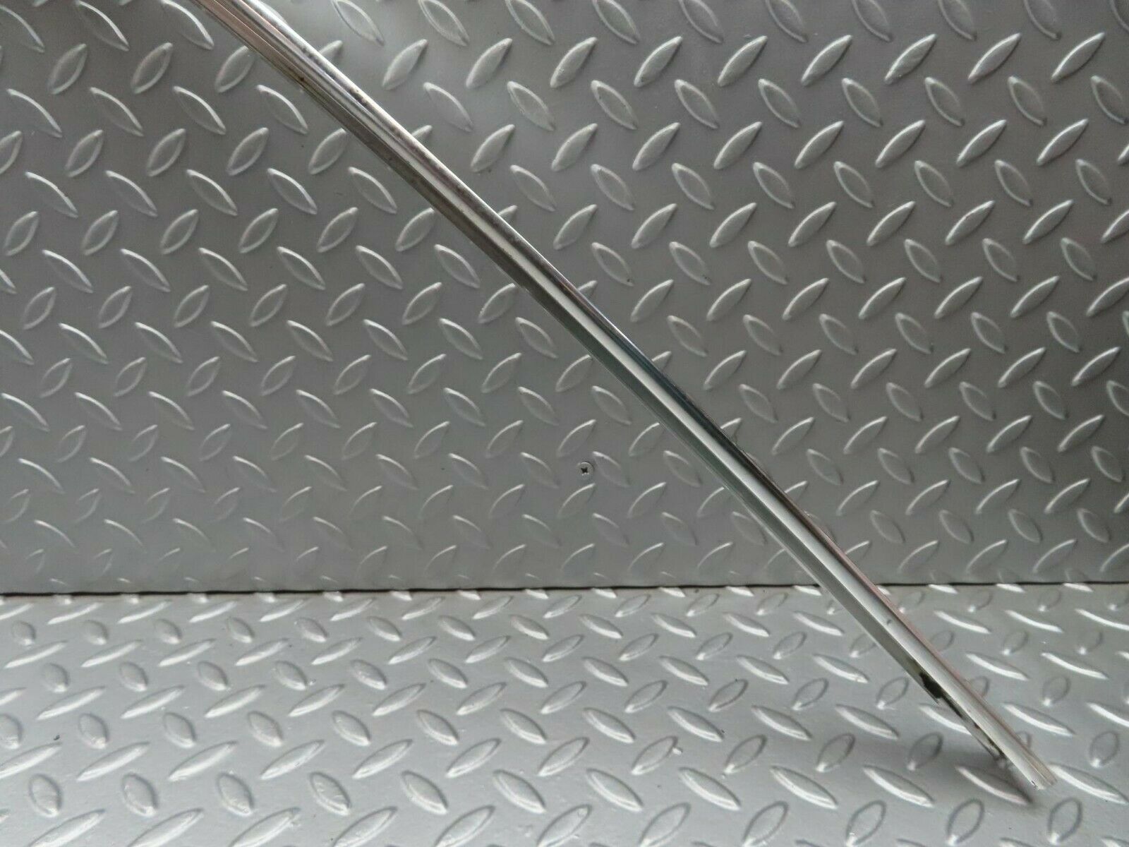 10145 Mercedes-Benz C123 230CE Coupe Roof Chrome Trim Right Side