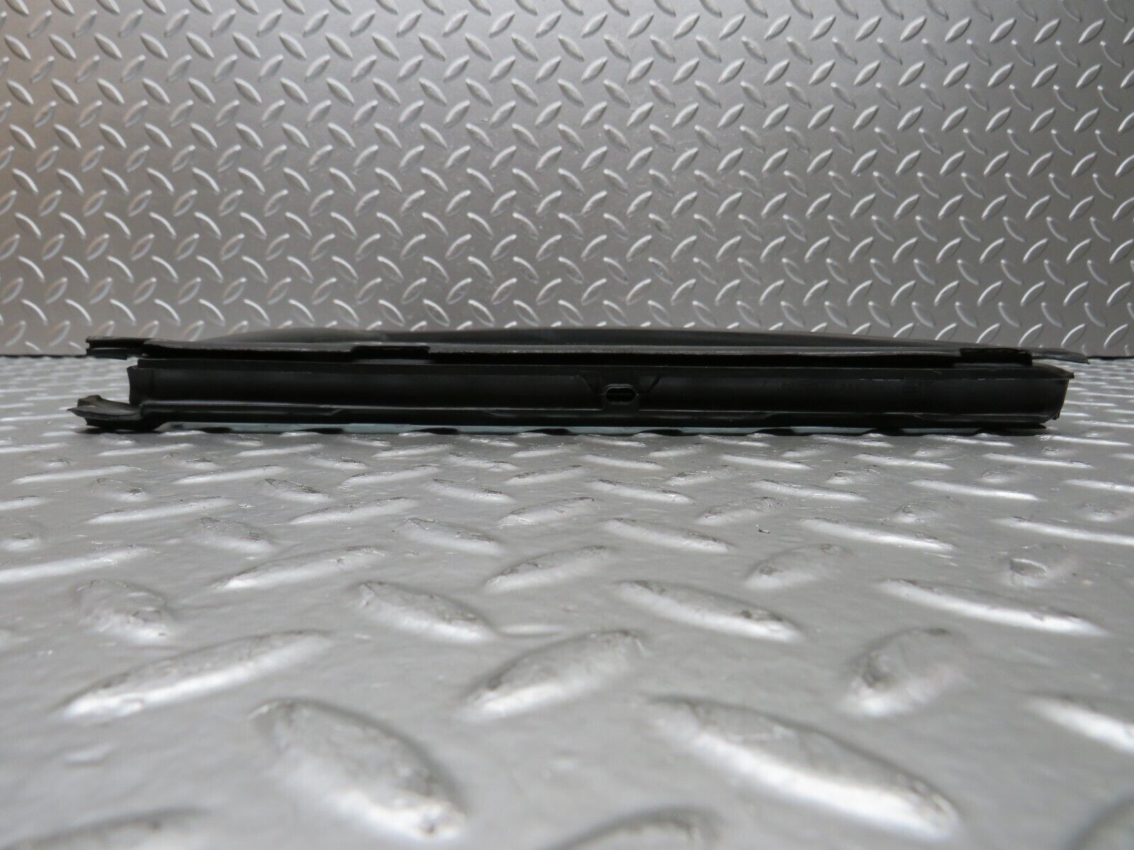 26829 Mercedes-Benz W123 240D Rear Left Quarter Glass