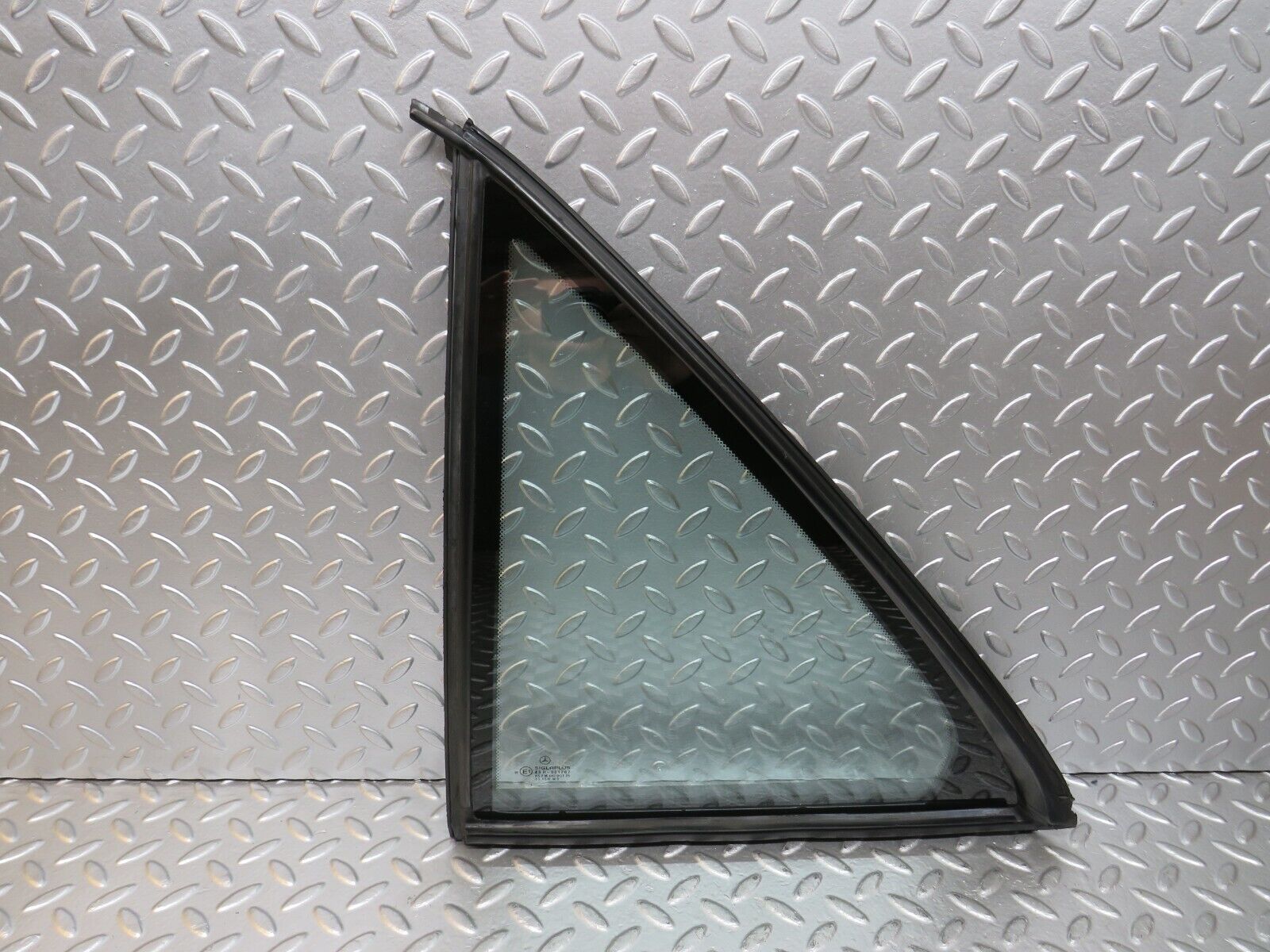 24646 Mercedes-Benz W140 SEL320 LWB Rear Left Quarter Window