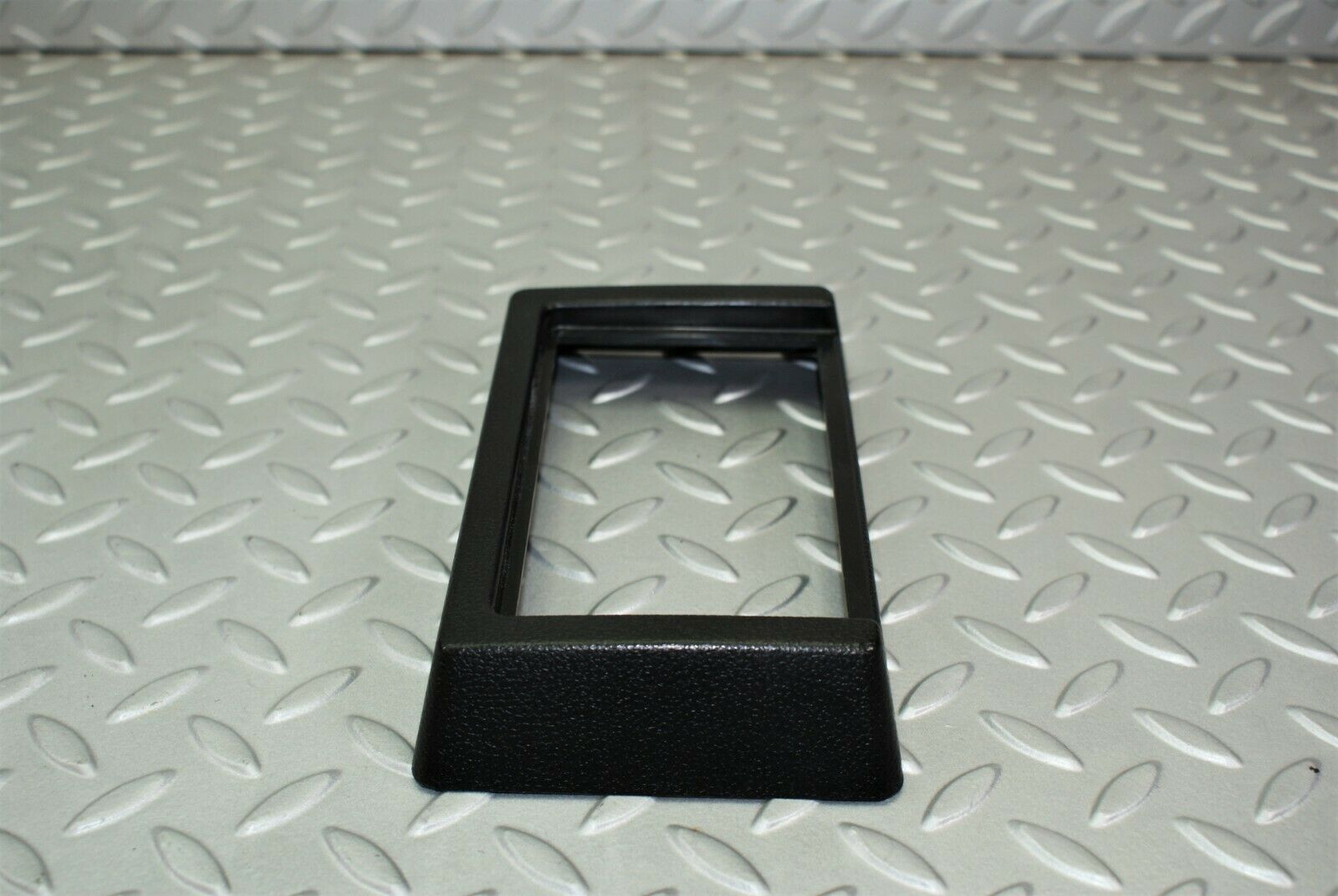 3180 Mercedes-Benz W115 220D Rear Door Ashtray Frame