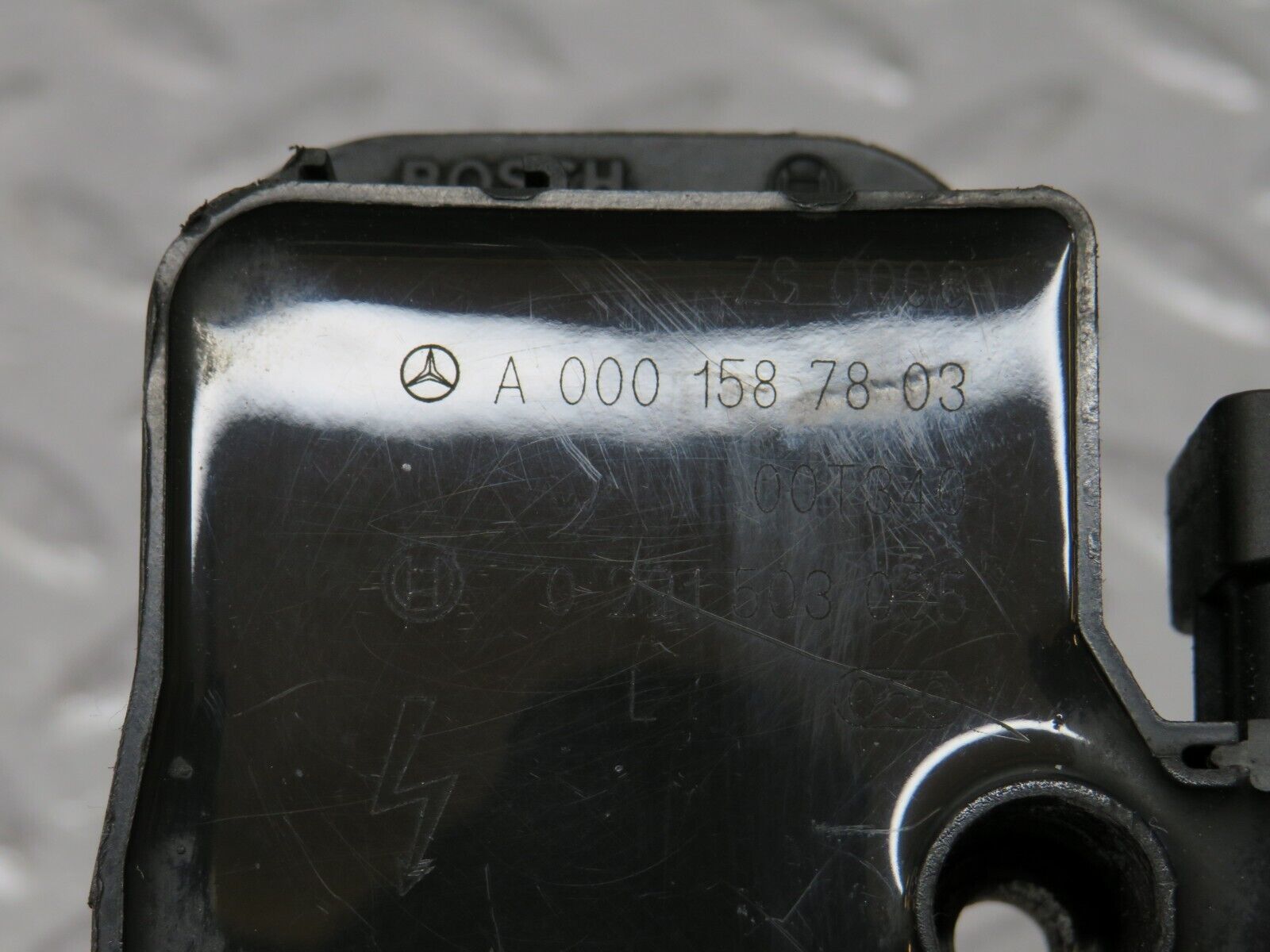 34902 Mercedes-Benz W210 320E Ignition Coil Bosch 0001587803 0221503035