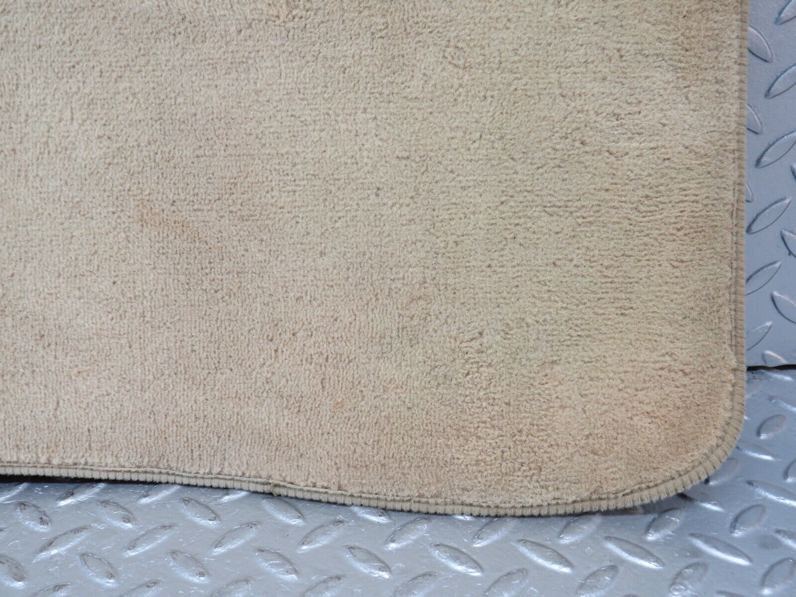 38375 Mercedes-Benz R129 280SL Coupe Front Left Floor Mat Beige