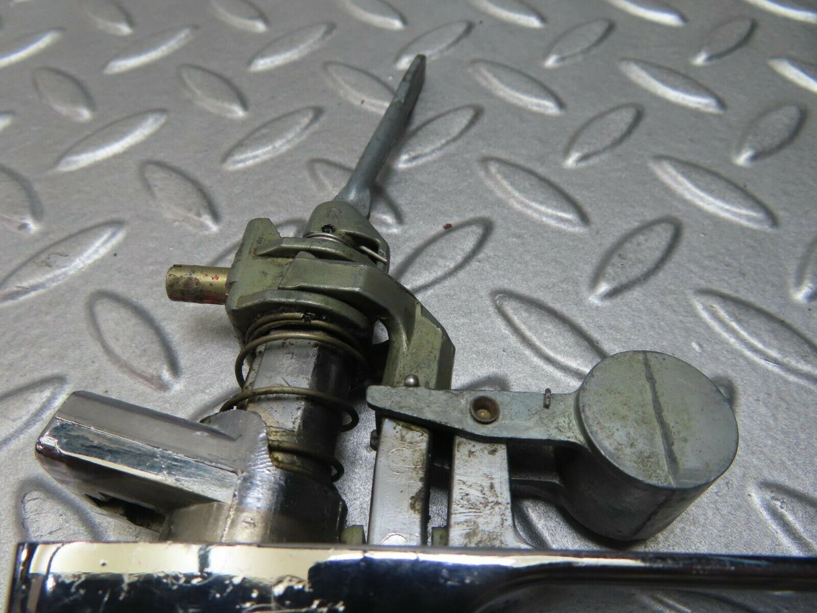 8757 Mercedes-Benz W116 Chrome Door Handle Front Right No Key 1167600159