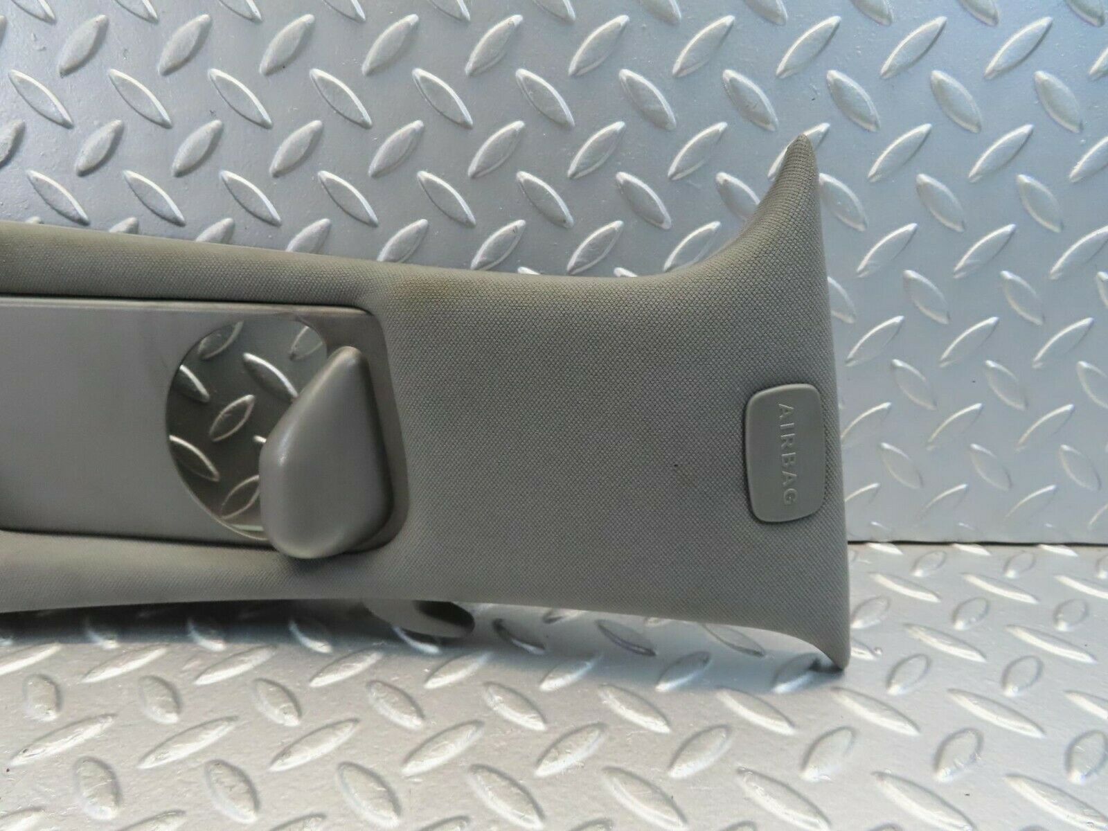 11162 Mercedes-Benz W221 S320 B Pillar Trim Cover Right Side 2216900425