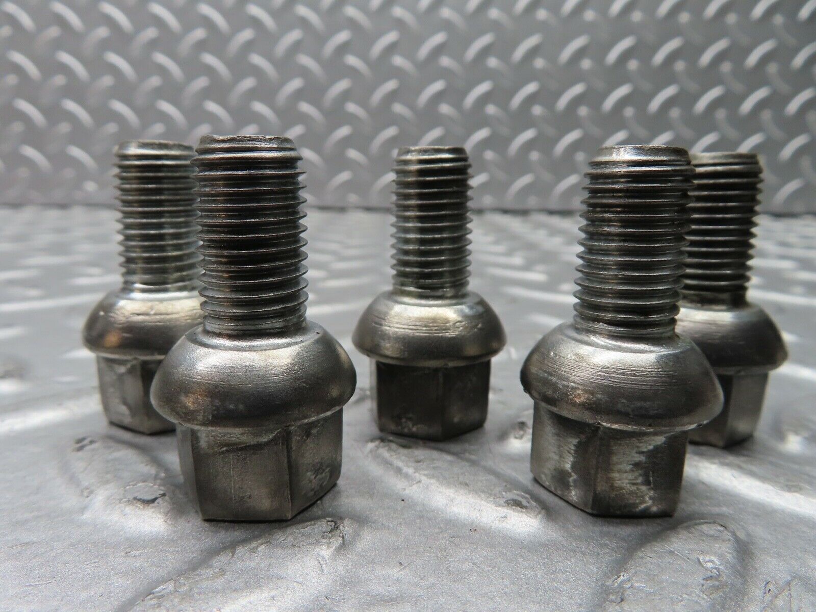 21639 Mercedes-Benz 5x Steel Wheel Lug Bolt M12x1.5