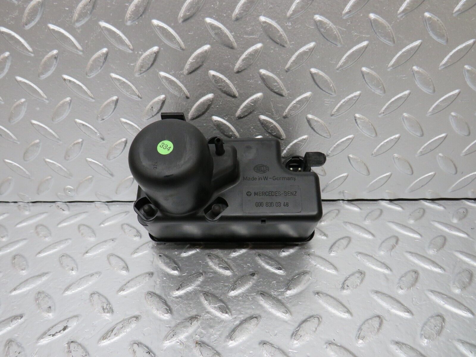 30623 Mercedes-Benz W201 190E 2.0L Central Locking Pump Hella 0008000348