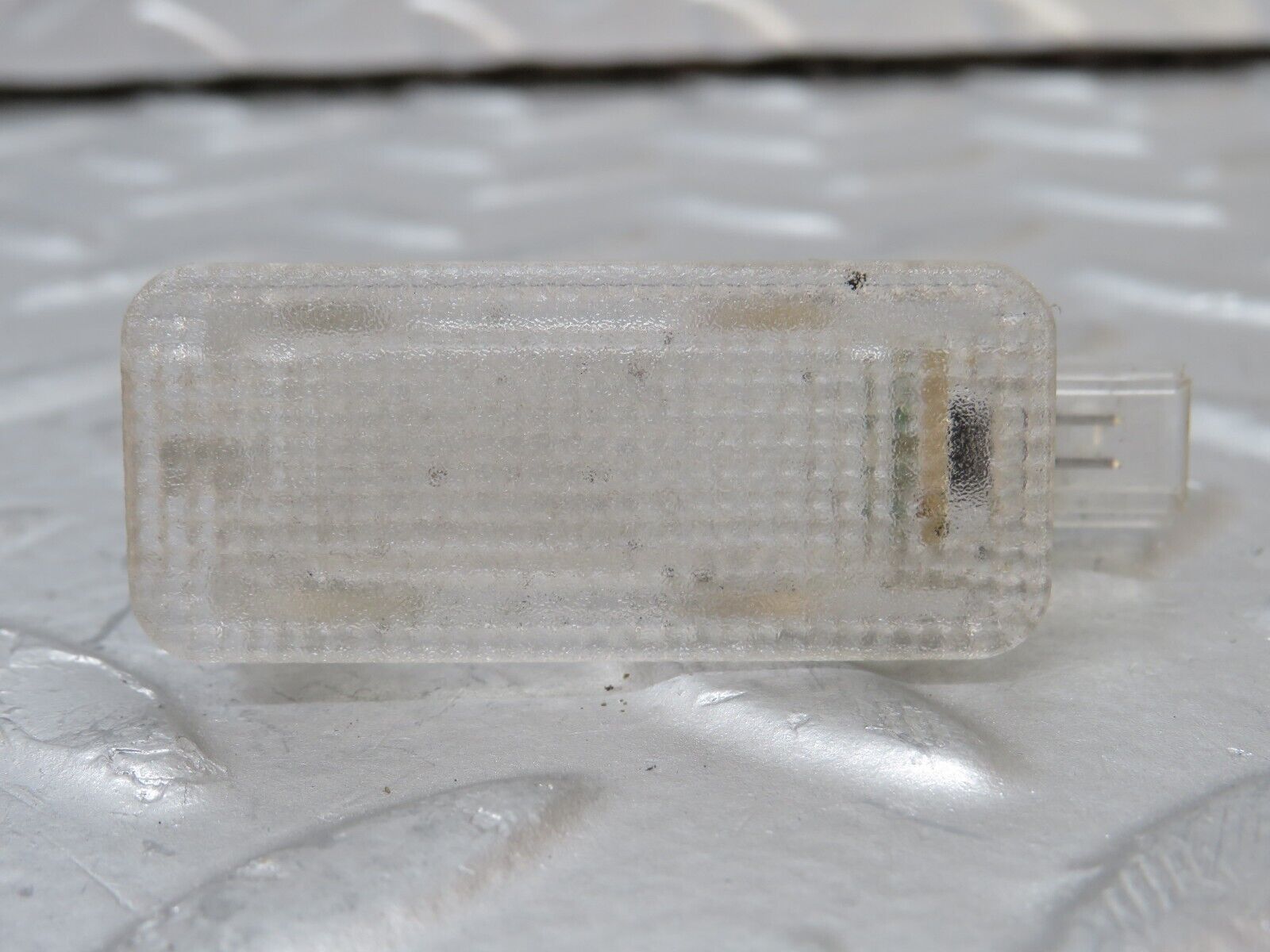 34885 Mercedes-Benz W210 320E Under Dash Light 2x 2208201101