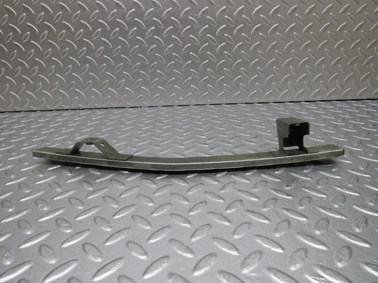 0756 Mercedes-Benz C107 350SLC Coupe Rear Left Window Channel