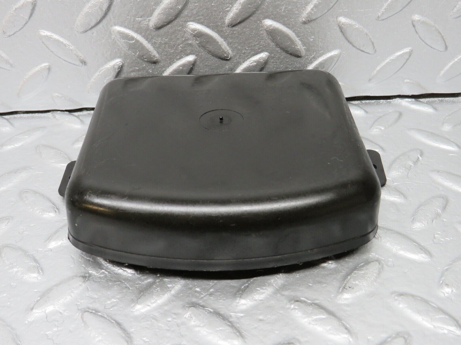 40326 Mercedes-Benz W110 230 Rear Axle Mount Cover 1116930030