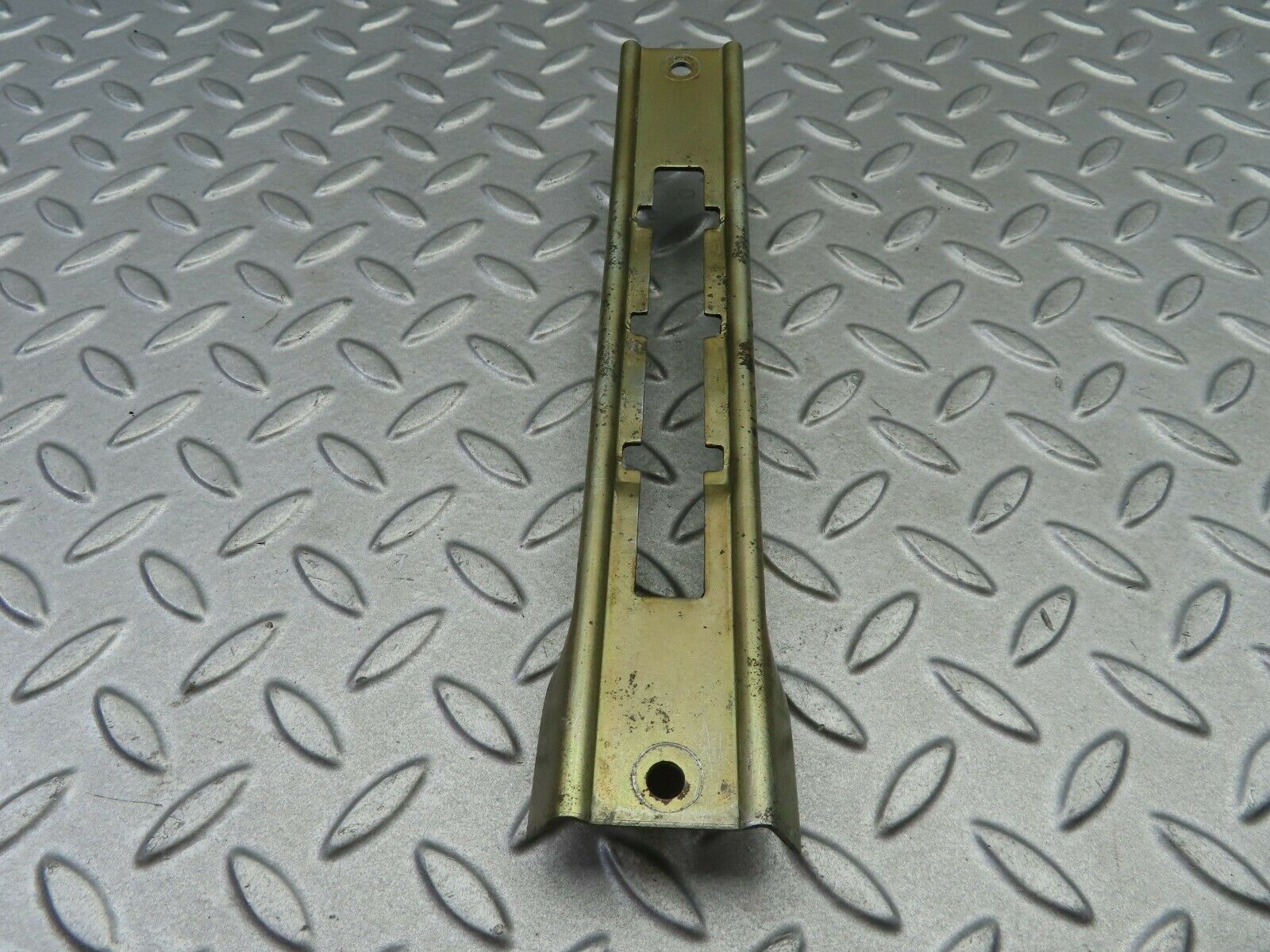 6168 Mercedes-Benz W126 380SE Seat Belt Adjuster Rail 1268680011