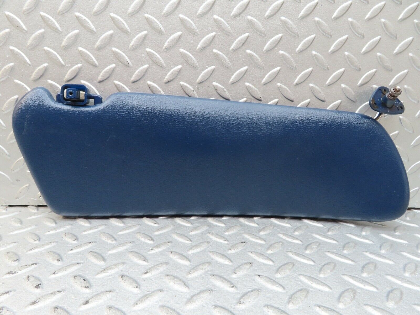 17531 Mercedes-Benz W116 450SEL Sun Visor Left Side Blue