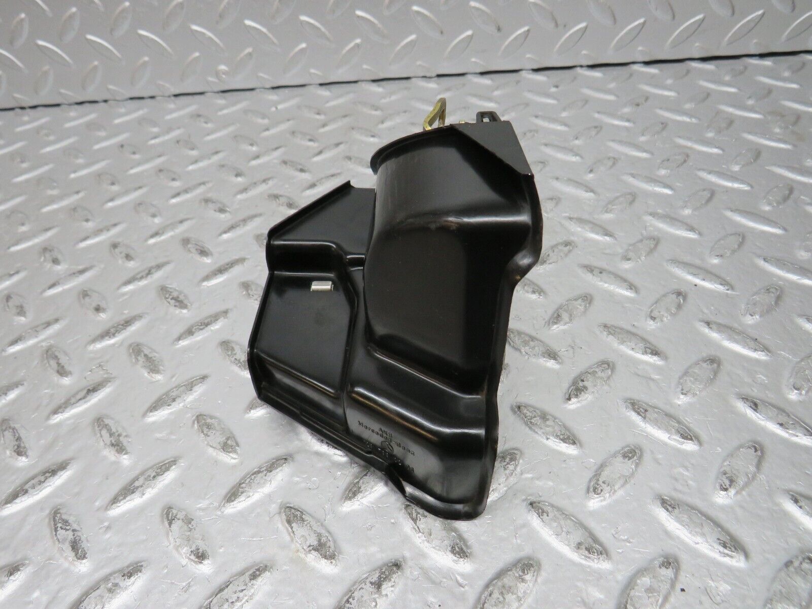 32143 Mercedes-Benz W123 230E Rear Right Door Lock Mechanism 1237330208