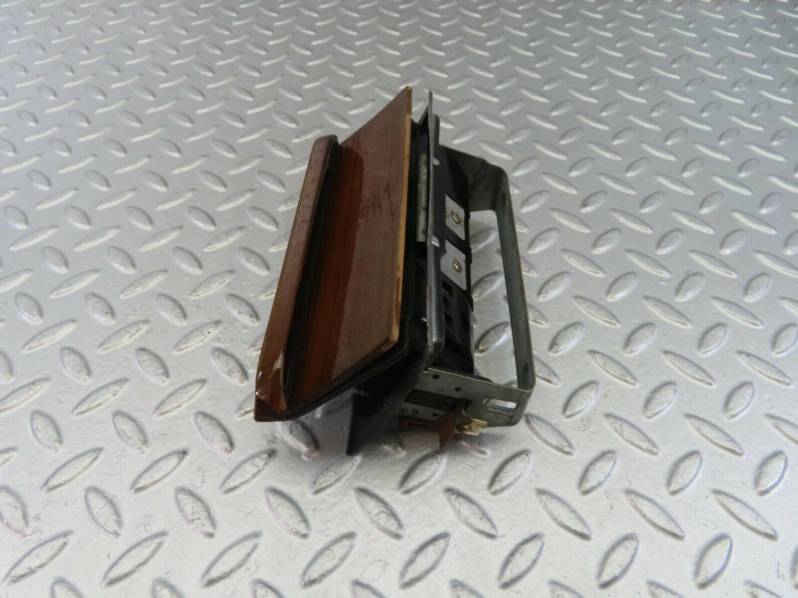 10090 Mercedes-Benz C123 230CE Coupe Centre Console Ashtray