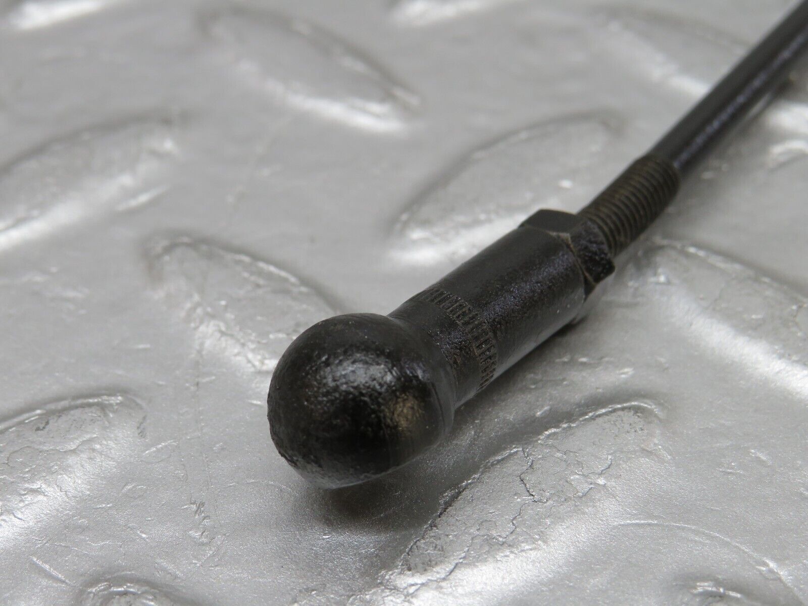 37555 Mercedes-Benz W109 300SEL Throttle Linkage