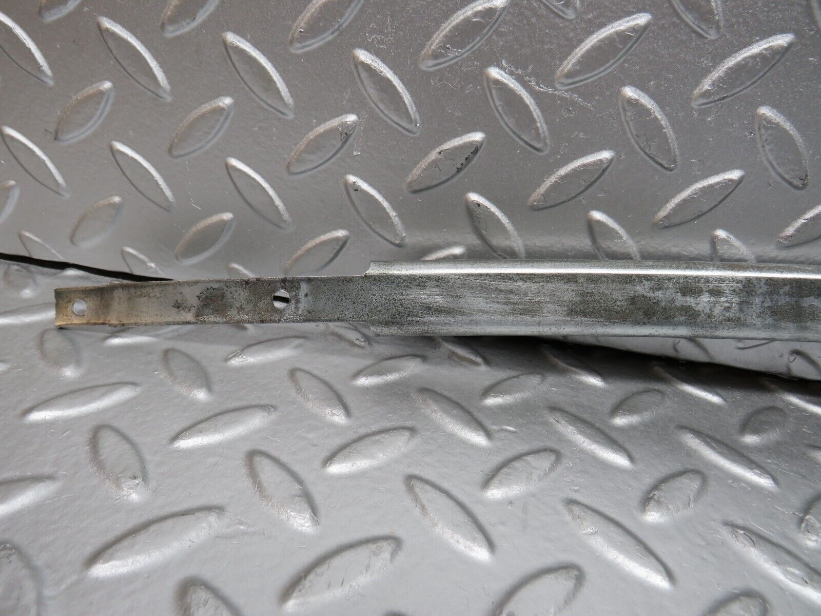 0702 Mercedes-Benz C107 350SLC Coupe Door Window Channel Front Left