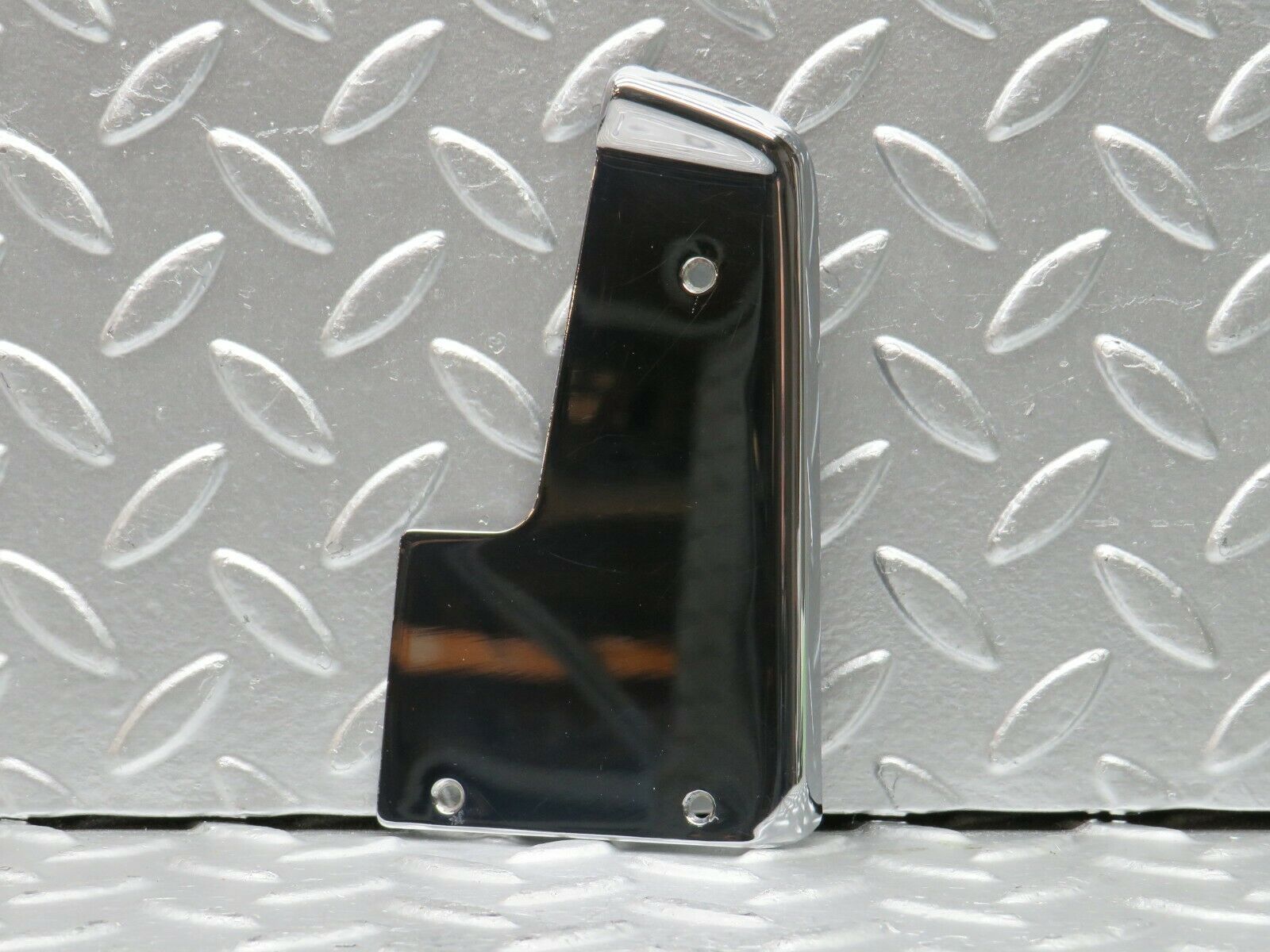 22619 Mercedes-Benz C124 E220 Coupe Left Door Chrome Cover