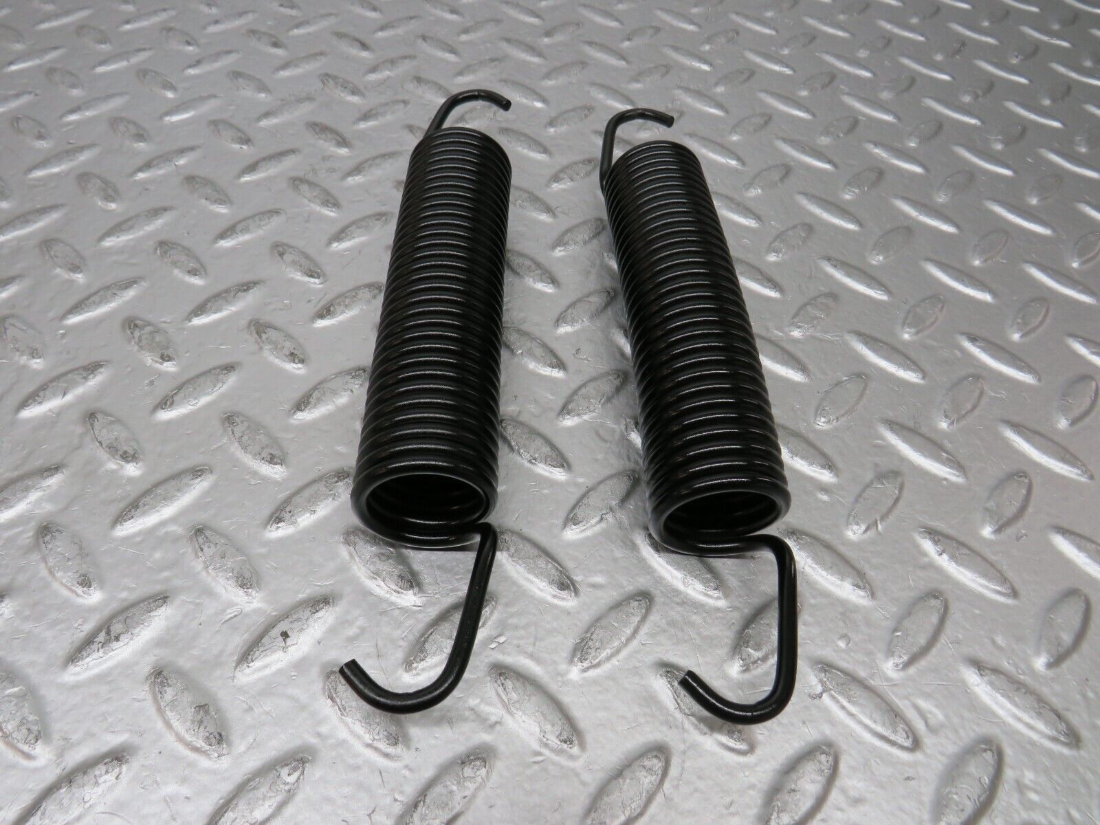 26846 Mercedes-Benz W123 240D Trunk Lid Hinge Spring