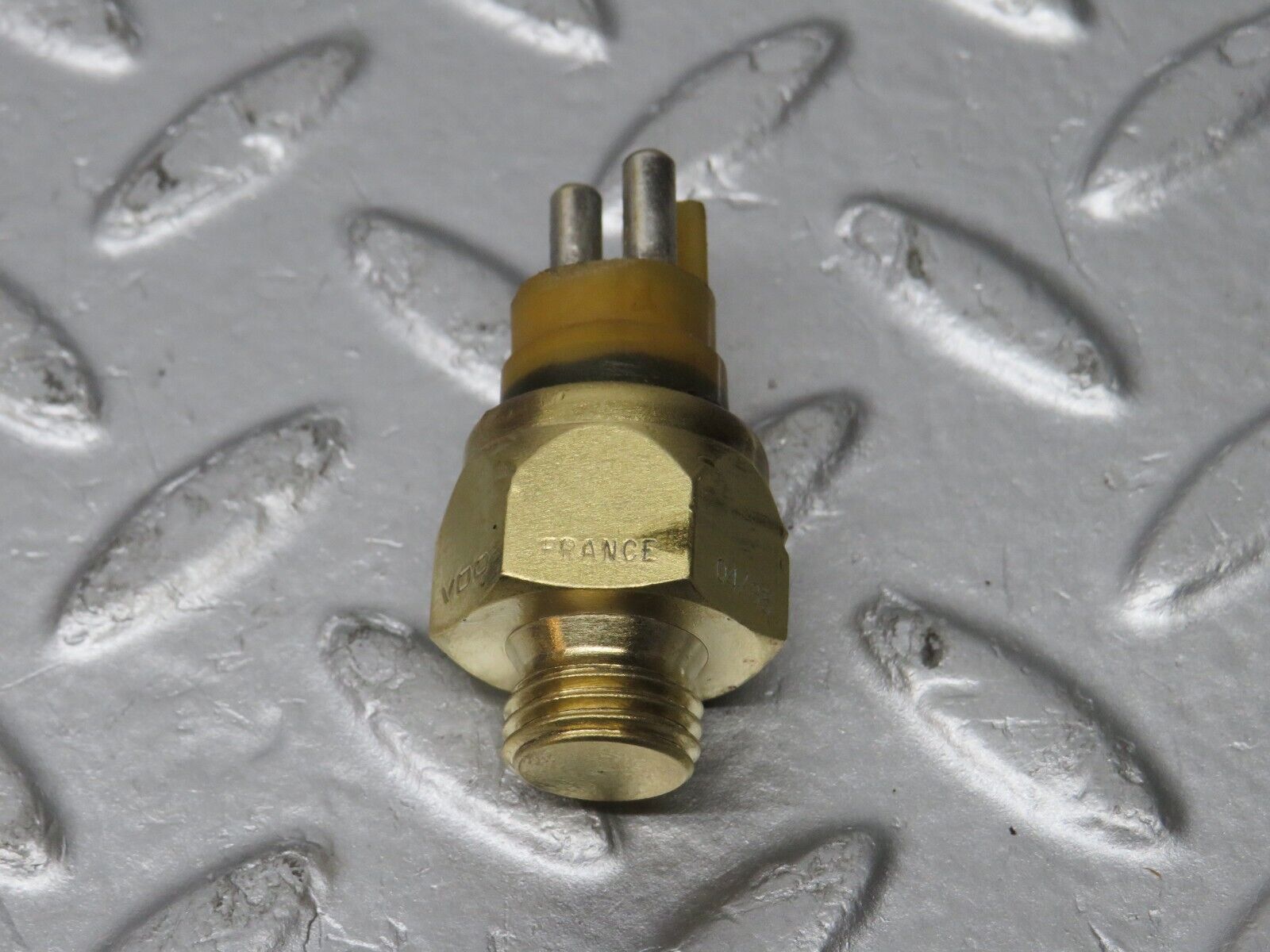 39716 Mercedes-Benz R129 320SL Coupe Coolant Sensor