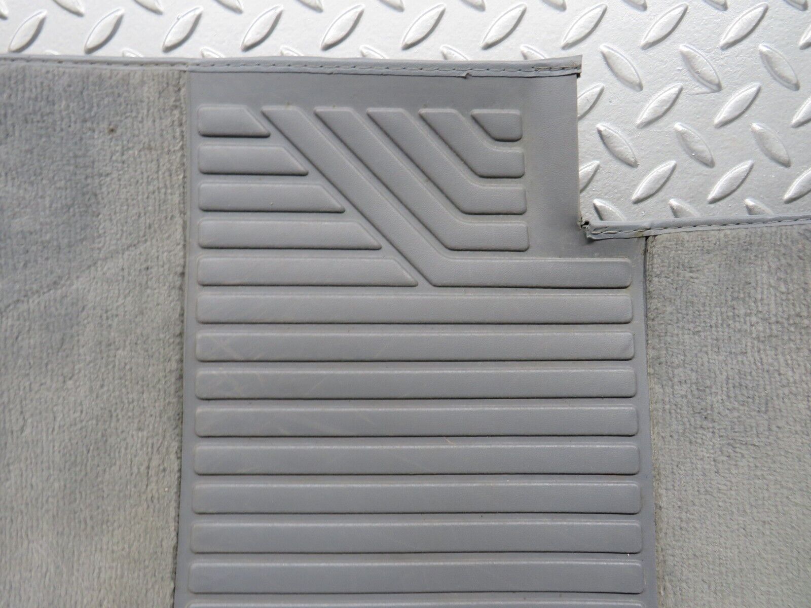 30314 Mercedes-Benz W124 230E Front Right Floor Carpet Grey 1246802240