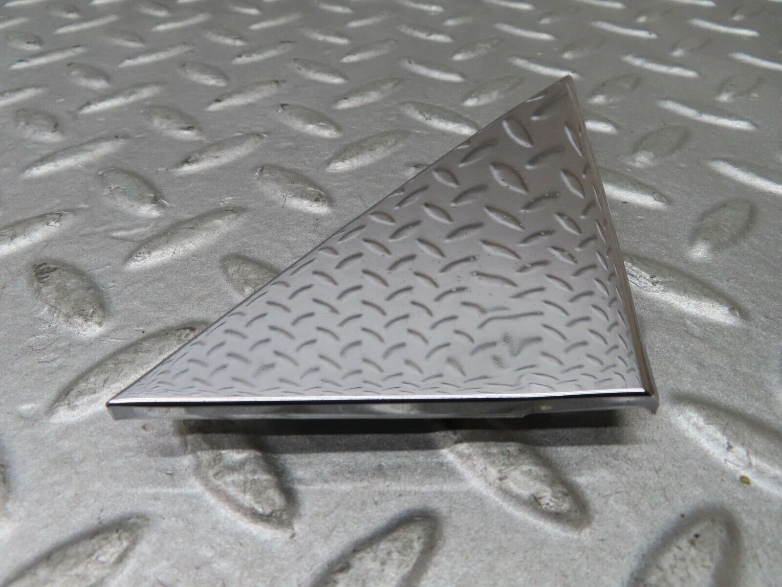 17553 Mercedes-Benz W116 450SEL Left Door Exterior Mirror Chrome Triangle Cover