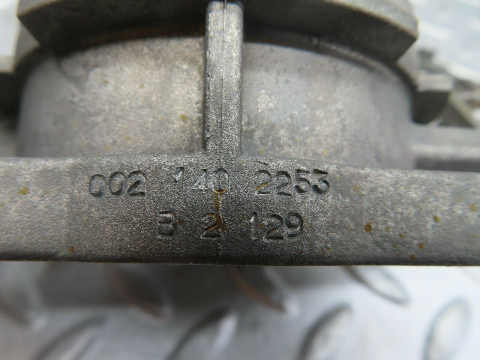 12177 Mercedes-Benz R129 300SL Coupe Throttle Body Valve 0065459424/0021402253