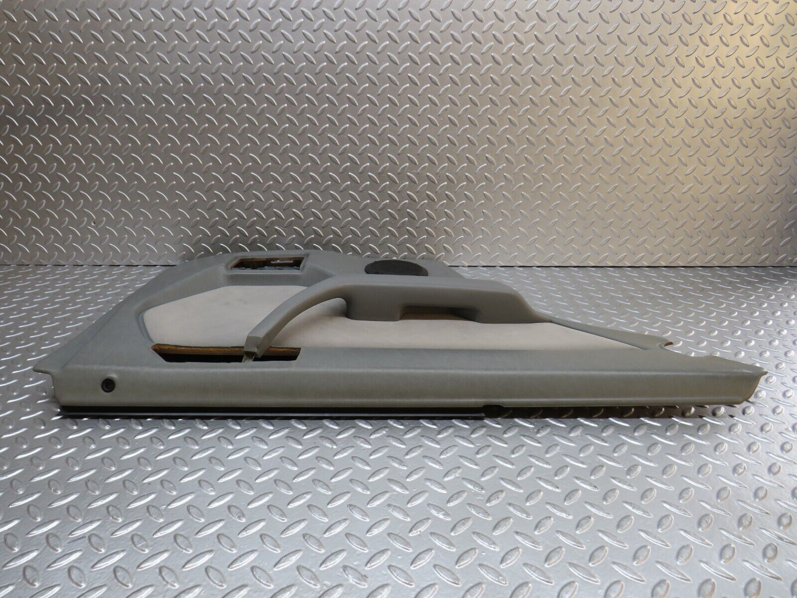 32342 Mercedes-Benz S124 300TE Wagon Rear Left Door Card Grey