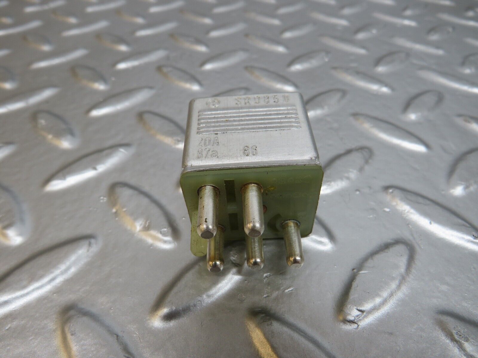 24681 Mercedes-Benz W140 S320 Multi Purpose Relay 0015420219