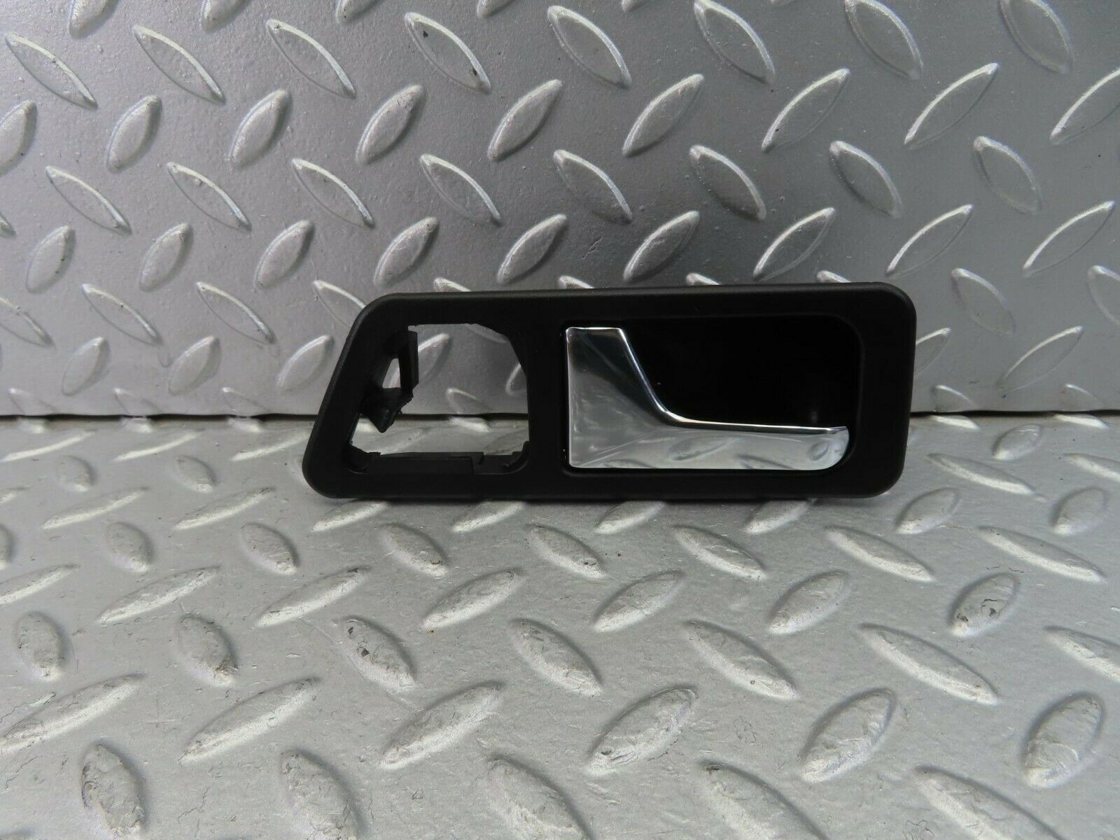 10377 Mercedes-Benz W201 190E Left Interior Door Handle 2017660164