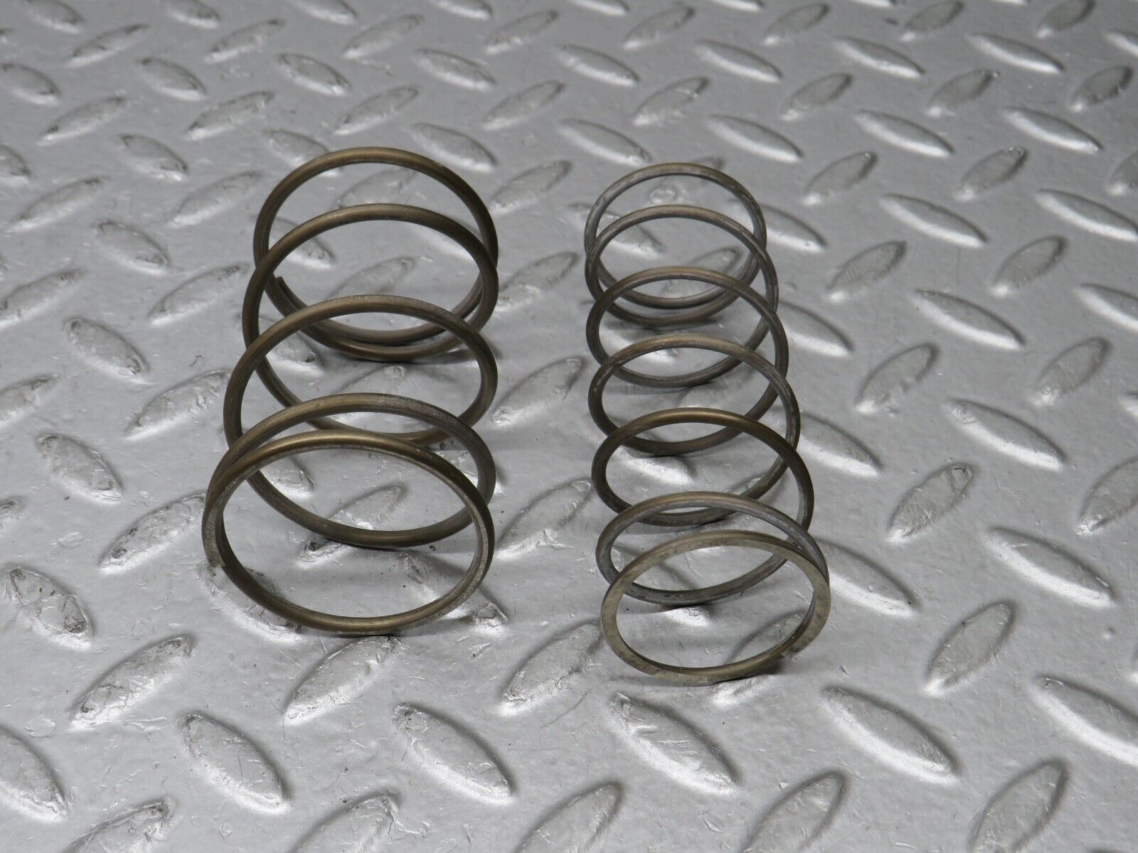 36391 Mercedes-Benz W126 420SE Automatic Piston Spring 722.355