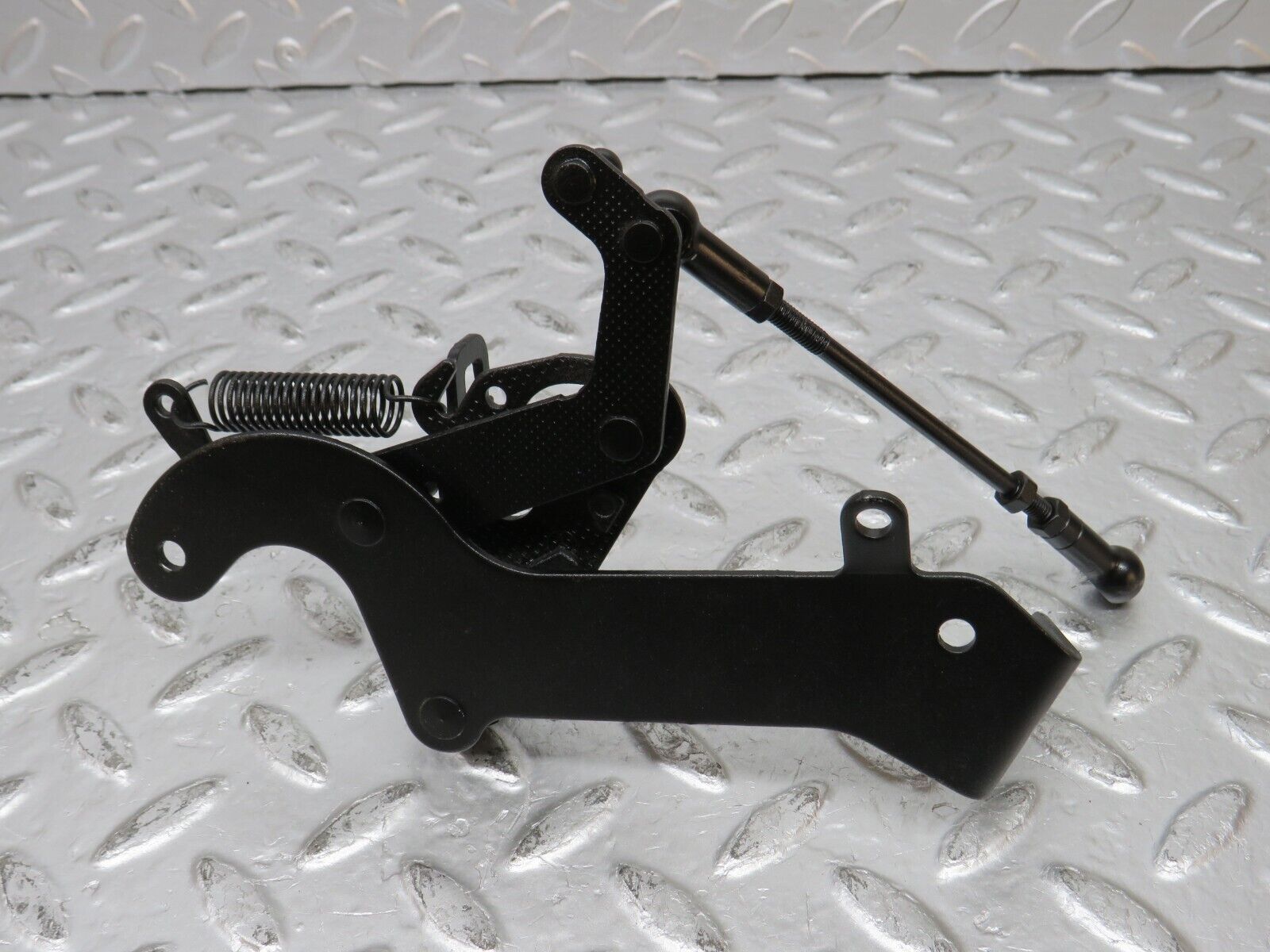 31534 Mercedes-Benz S124 220TE Wagon Throttle Linkage