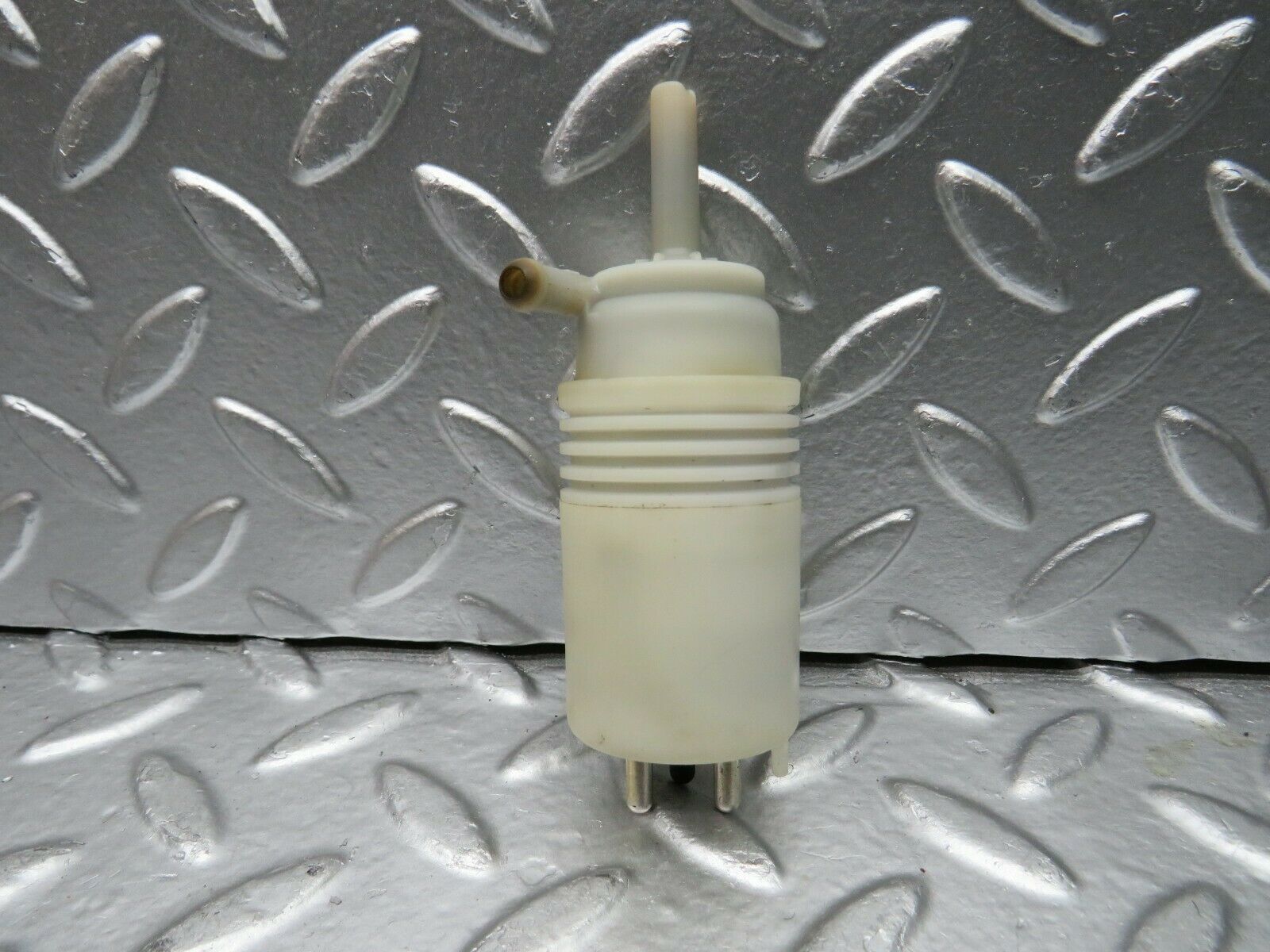 22487 Mercedes-Benz C124 E220 Coupe Windscreen Washer Pump 1248690421