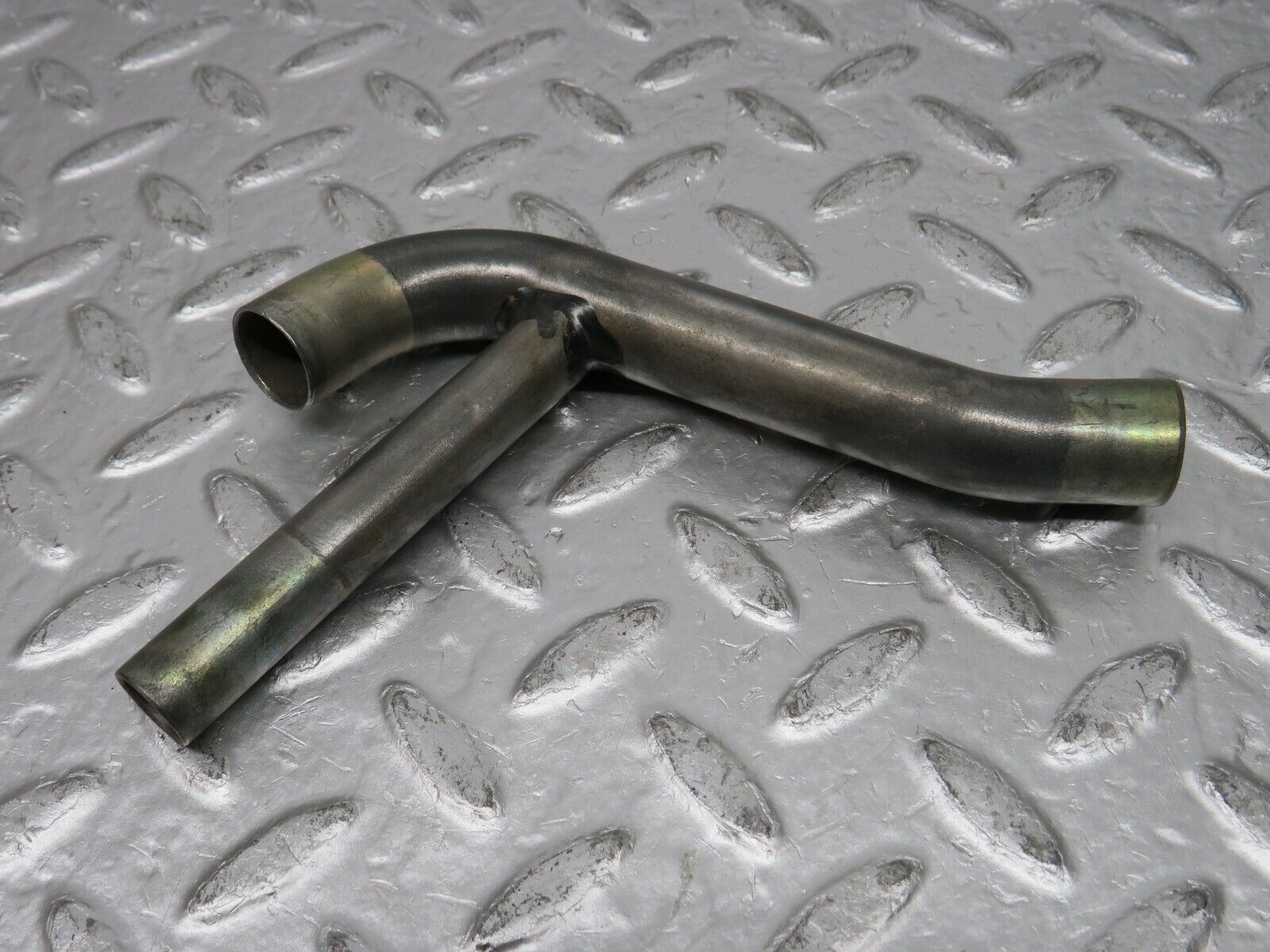 0909 Mercedes-Benz C107 350SLC Coupe Auxiliary Air Idle Valve Pipe