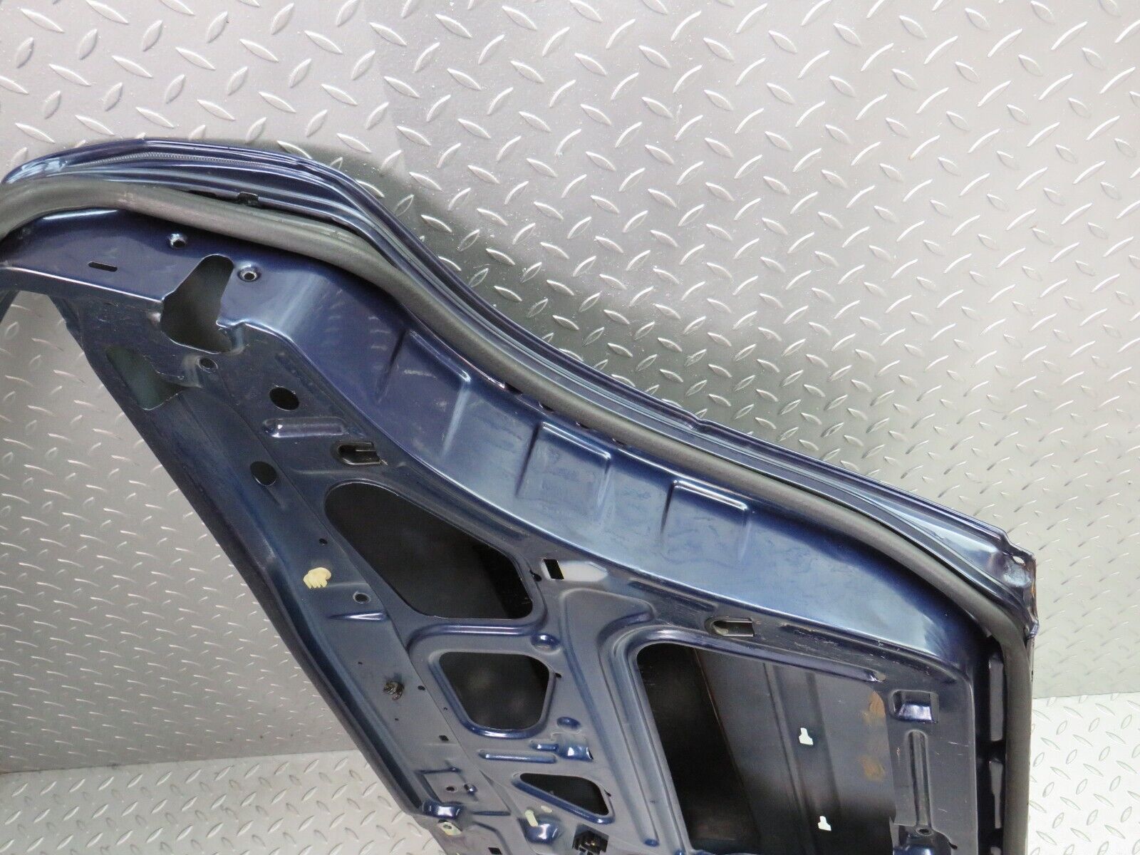 25691 Mercedes-Benz W124 280E Rear Right Door