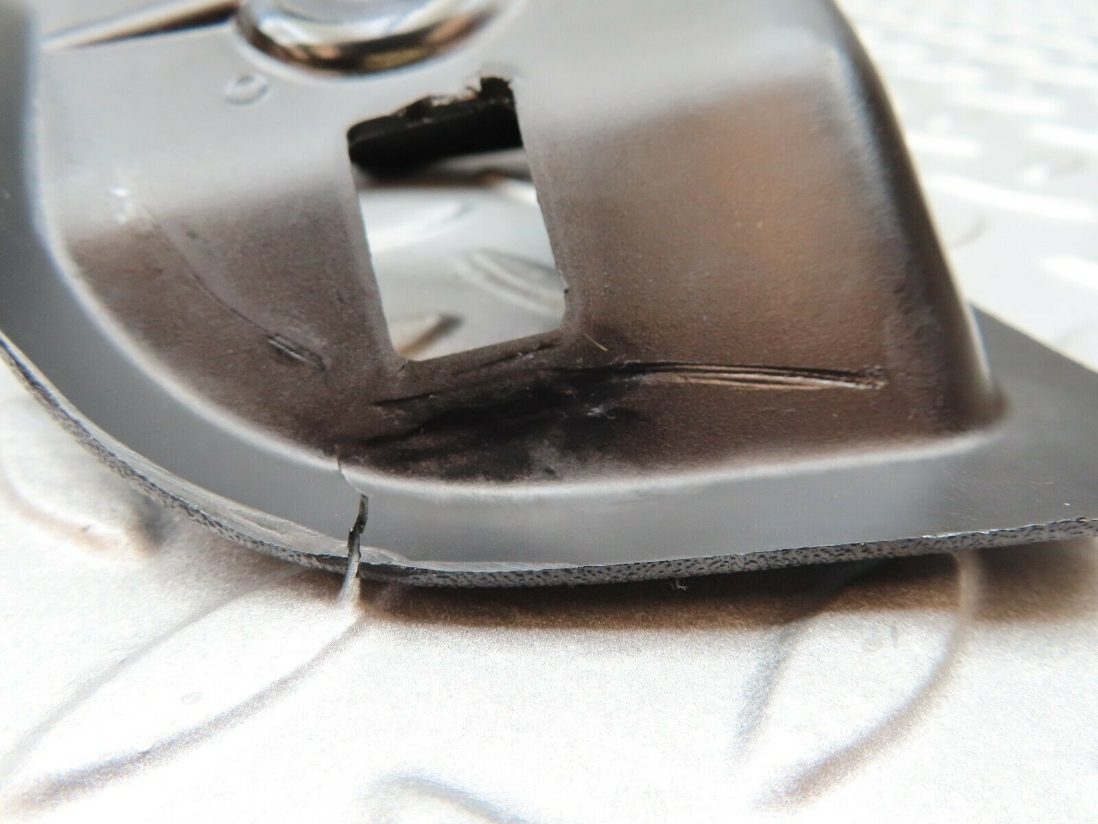 3735 Mercedes-Benz S123 200T Wagon Rear Seat Latch Cover Right 1236922422