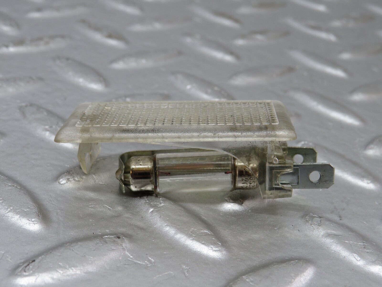 33879 Mercedes-Benz W201 190E 2.0L Glove Box Light
