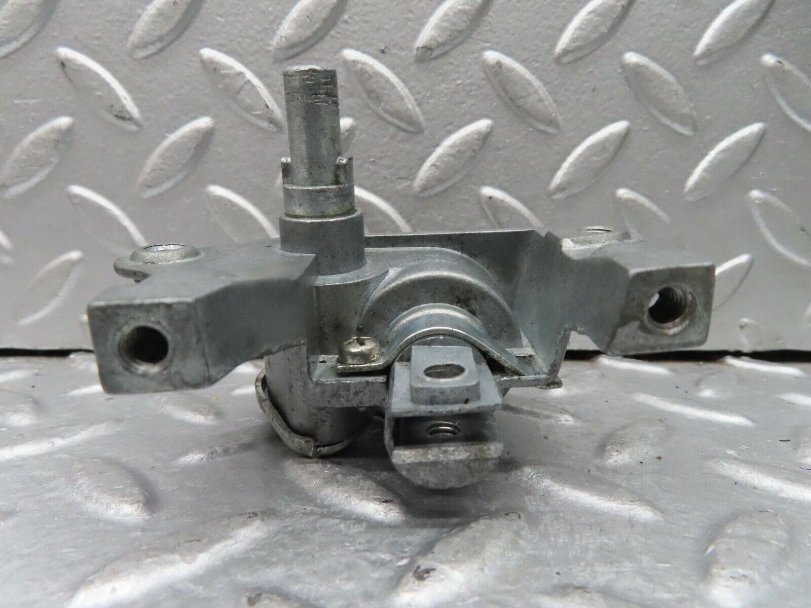 18293 Mercedes-Benz W111 220SE Coupe Vent Window Regulator Right