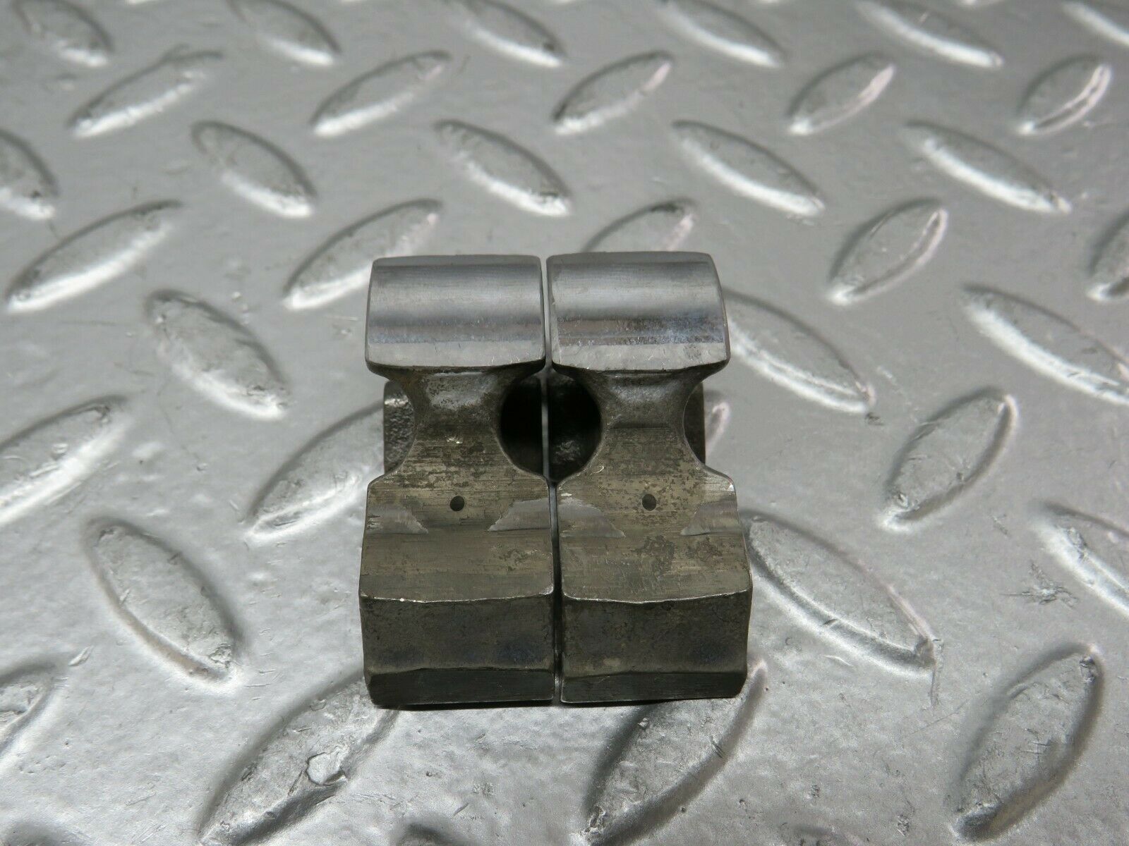 23575 Mercedes-Benz W114 280E Valve Rocker Arm With Retaining Spring